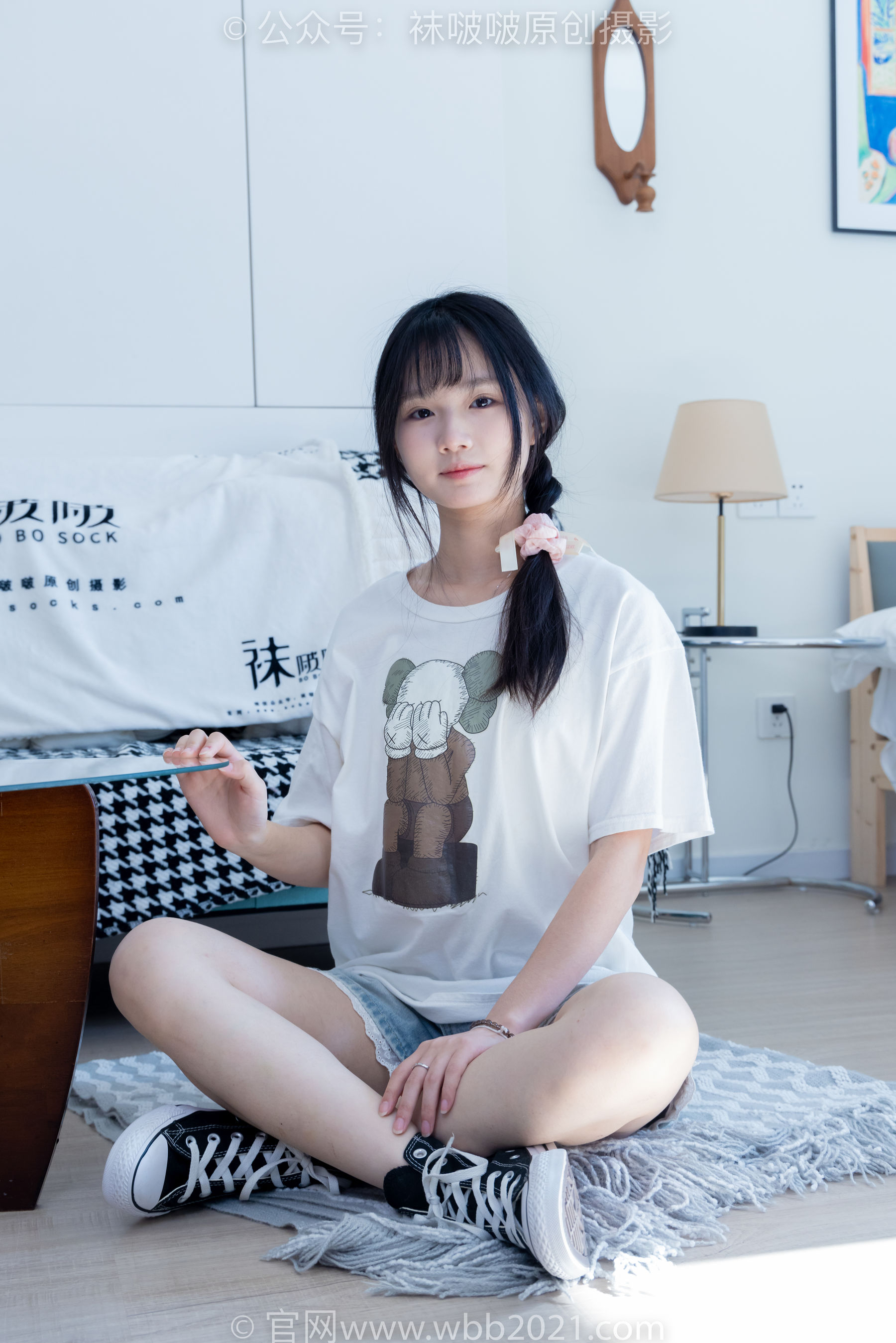 BoBoSocks袜啵啵 No.331 甜甜圈 -板鞋、白棉袜、裸足