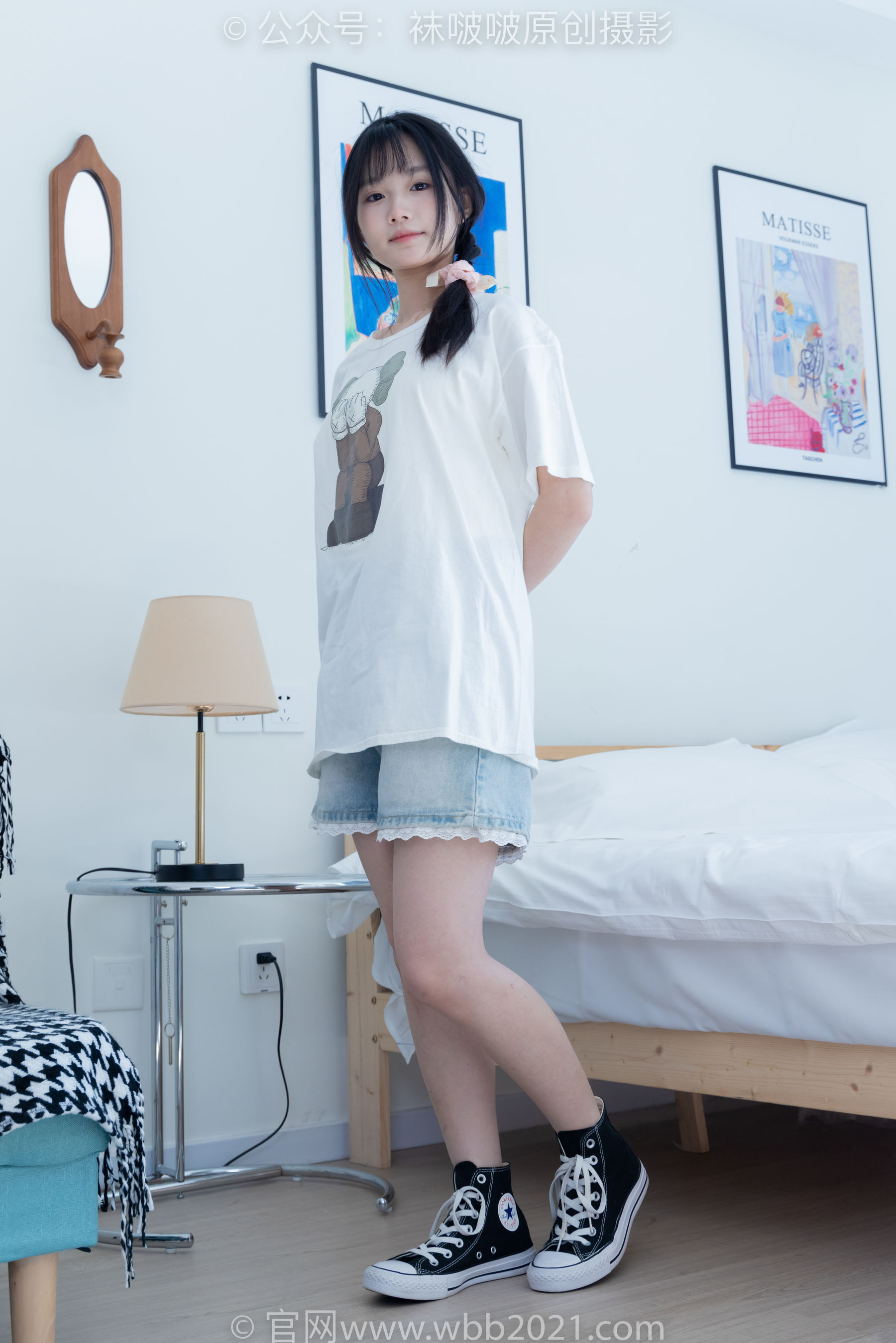 BoBoSocks袜啵啵 No.331 甜甜圈 -板鞋、白棉袜、裸足