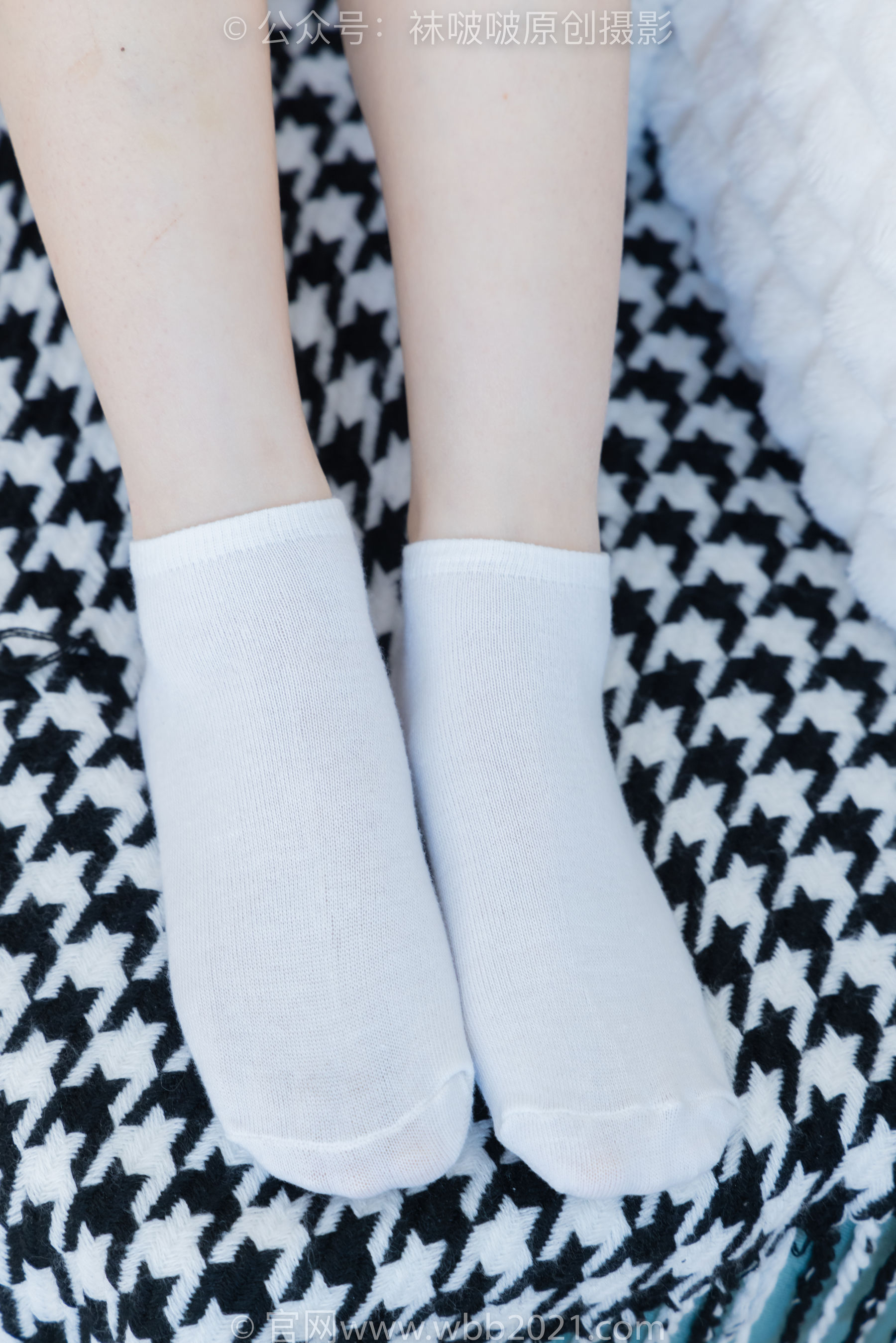 BoBoSocks袜啵啵 No.331 甜甜圈 -板鞋、白棉袜、裸足