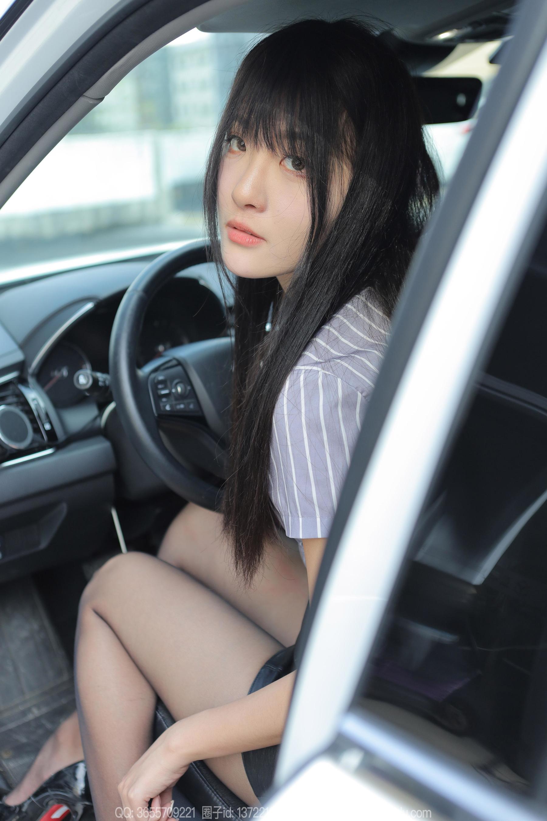 IESS异思趣向 - 模特： 婉萍 《超短皮裙》