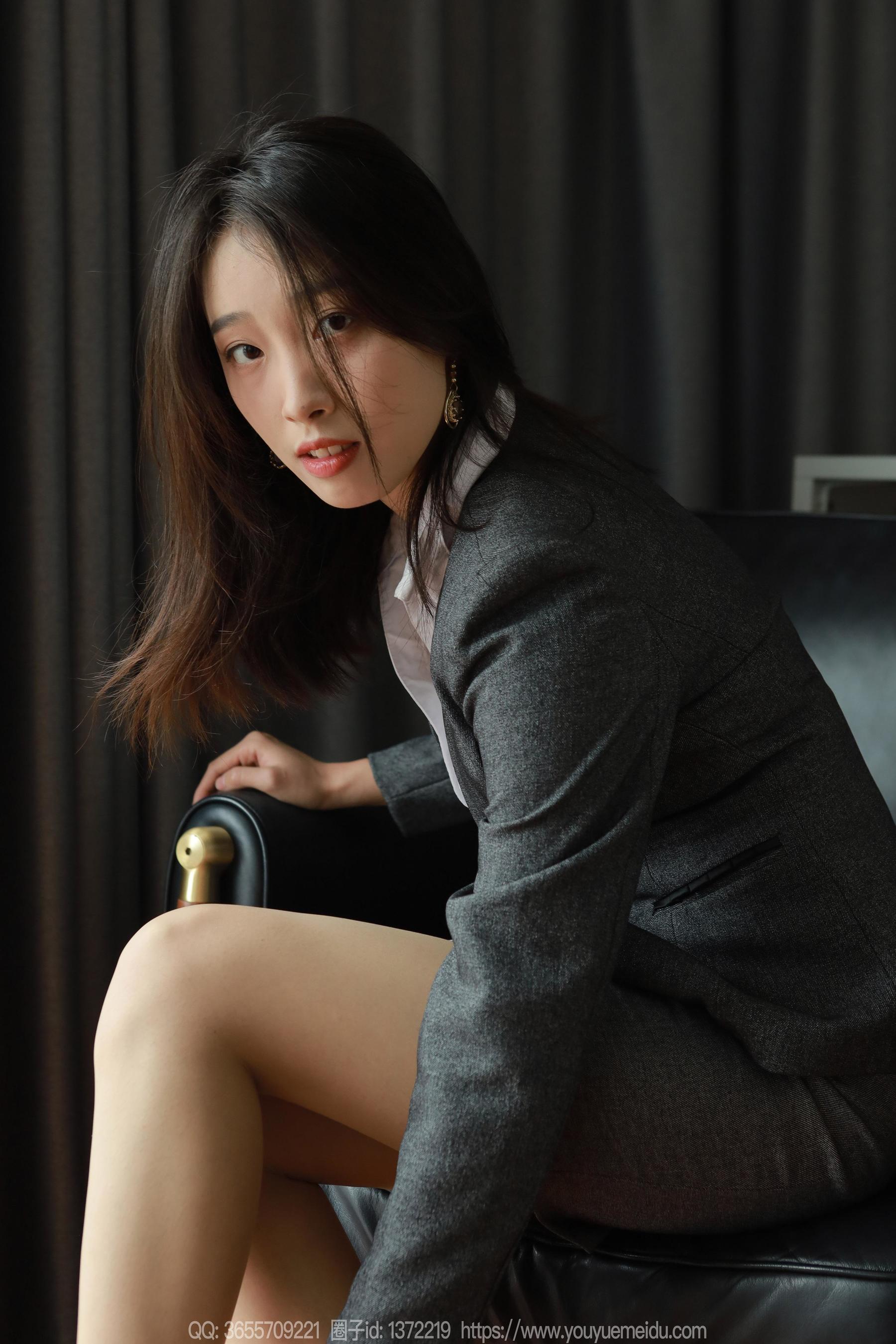 IESS异思趣向 - 模特： 小九 《OL制服（上）》