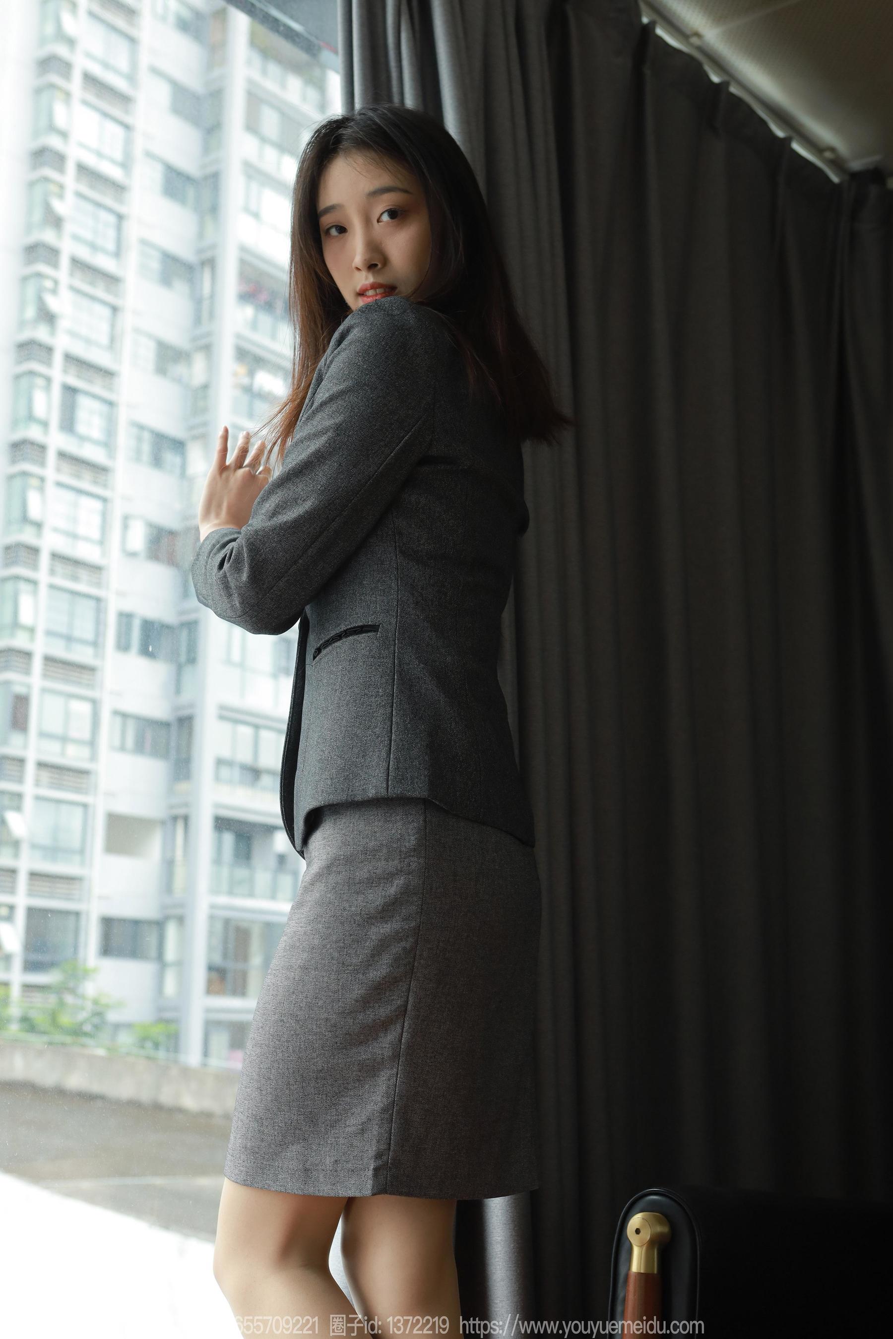 IESS异思趣向 - 模特： 小九 《OL制服（上）》