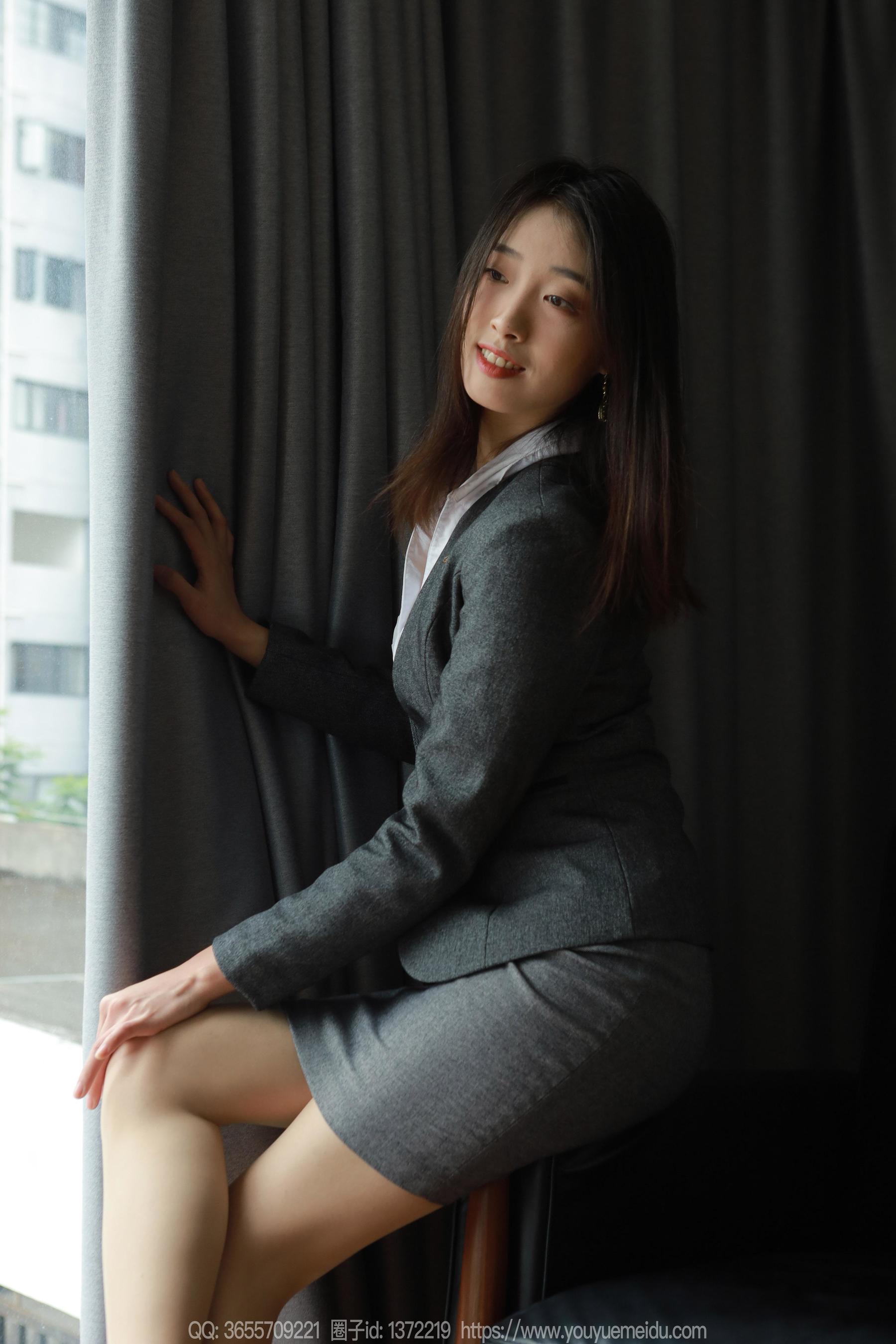 IESS异思趣向 - 模特： 小九 《OL制服（上）》