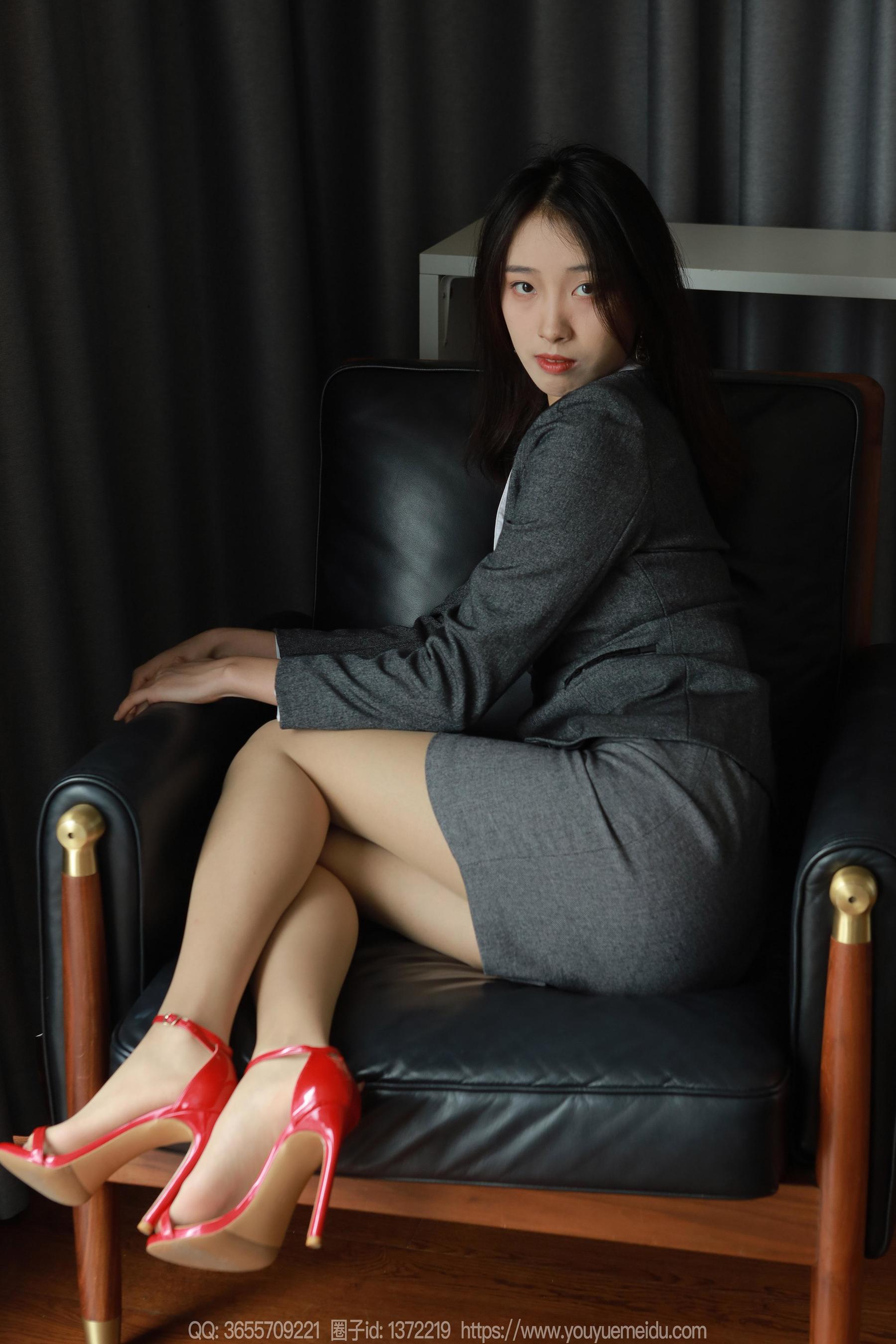 IESS异思趣向 - 模特： 小九 《OL制服（下）》