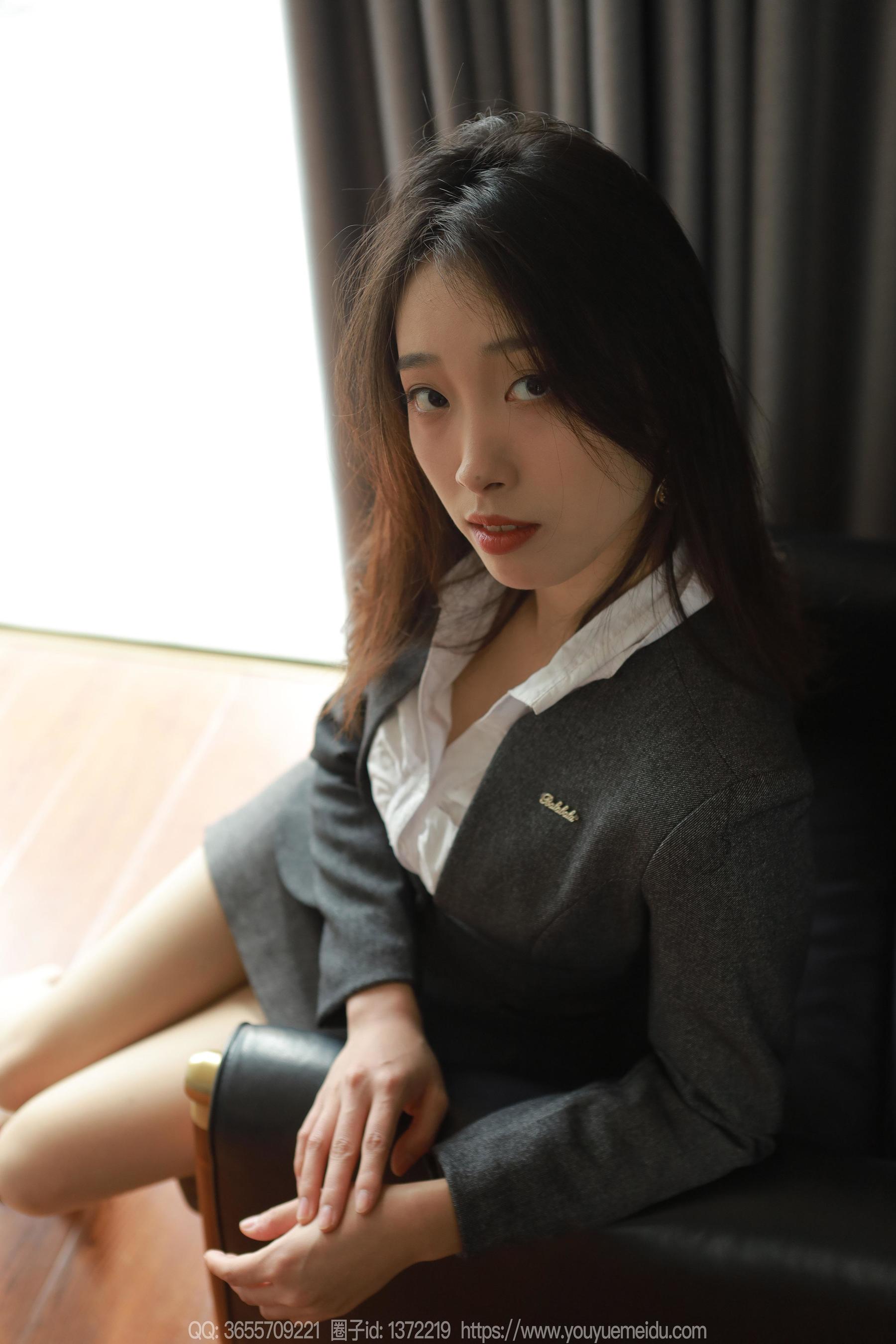 IESS异思趣向 - 模特： 小九 《OL制服（下）》