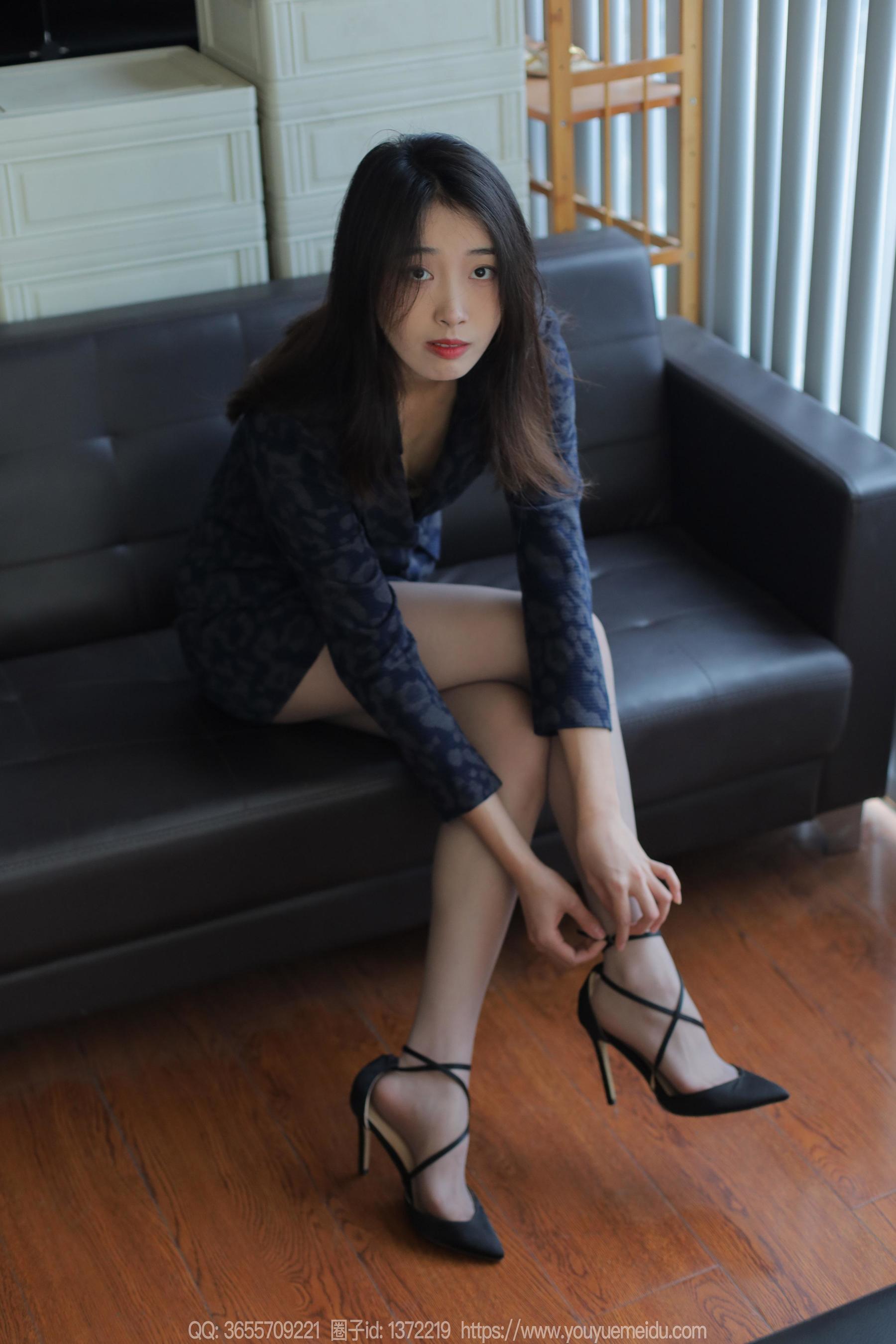 IESS异思趣向 - 模特： 小九 《诱人灰色》