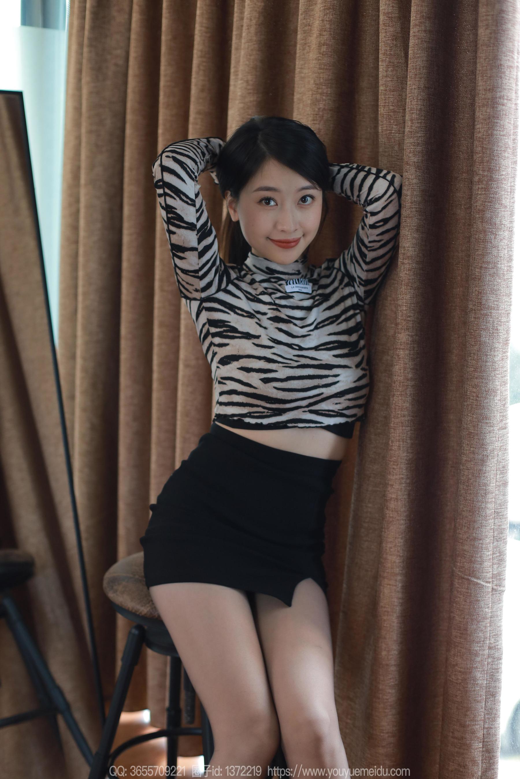 IESS异思趣向 - 模特： 小婕 《风情包臀裙》