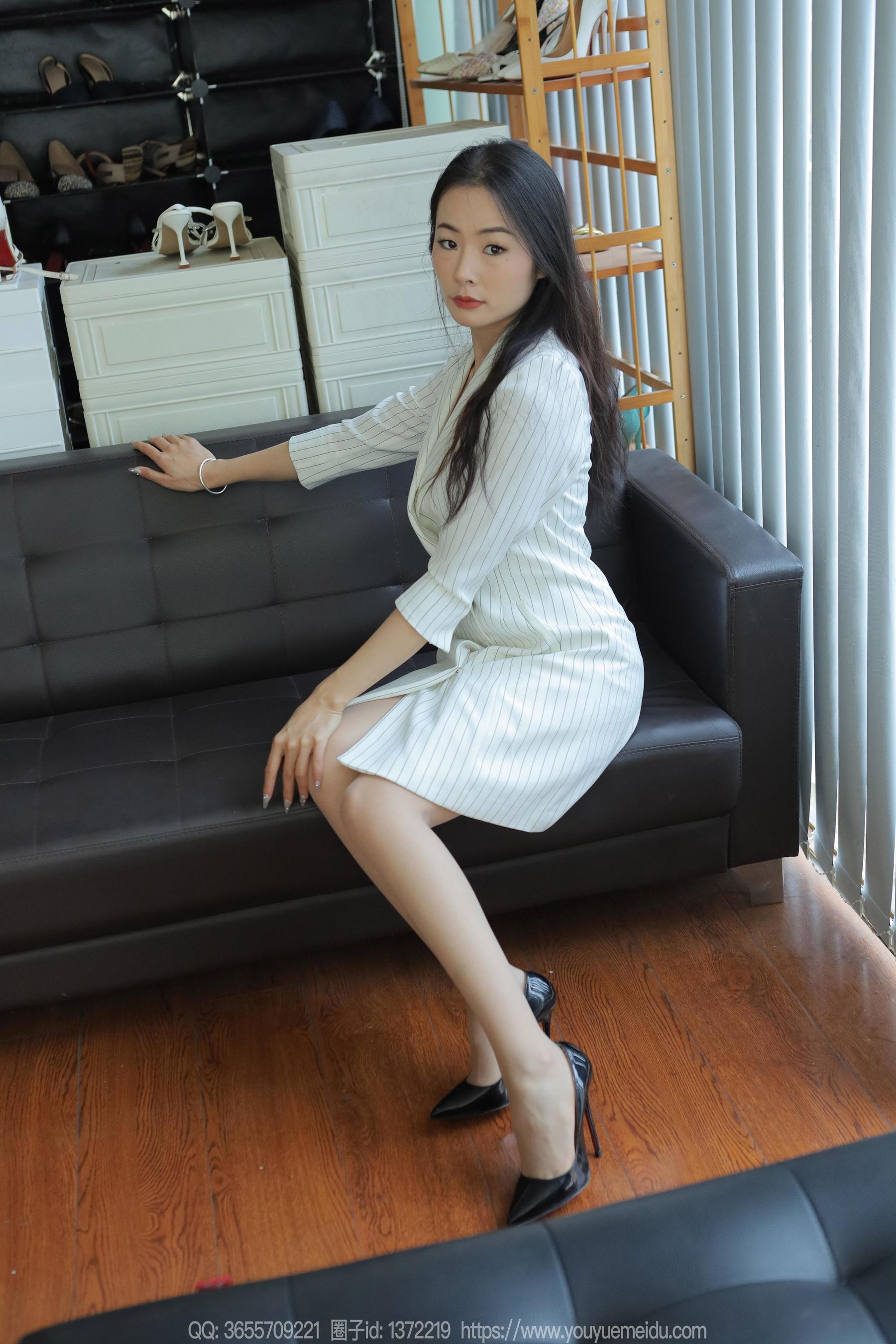 IESS异思趣向 - 模特： 小金 《知性女士》
