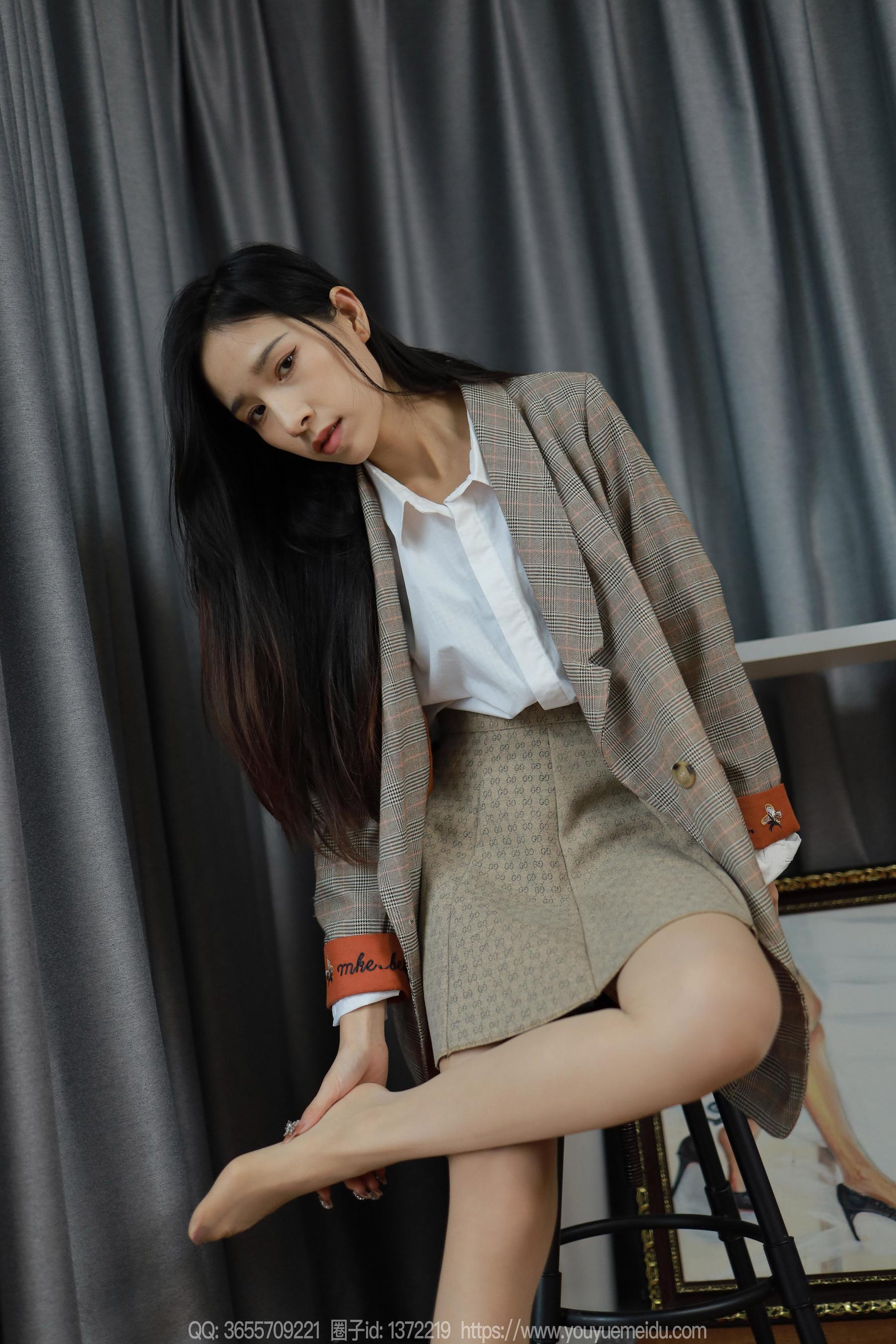IESS异思趣向 - 模特： 美子 《闪亮美甲》