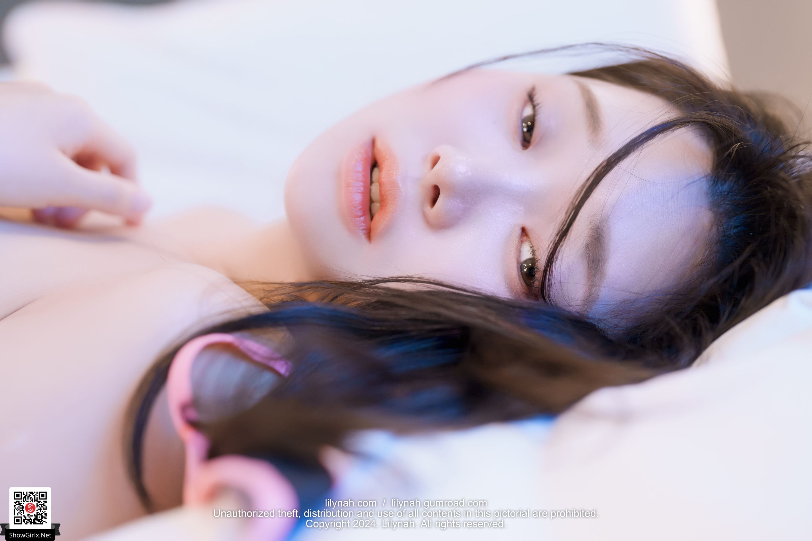 [Lilynah] Inah - Vol.37 Knee Socks & Bikini