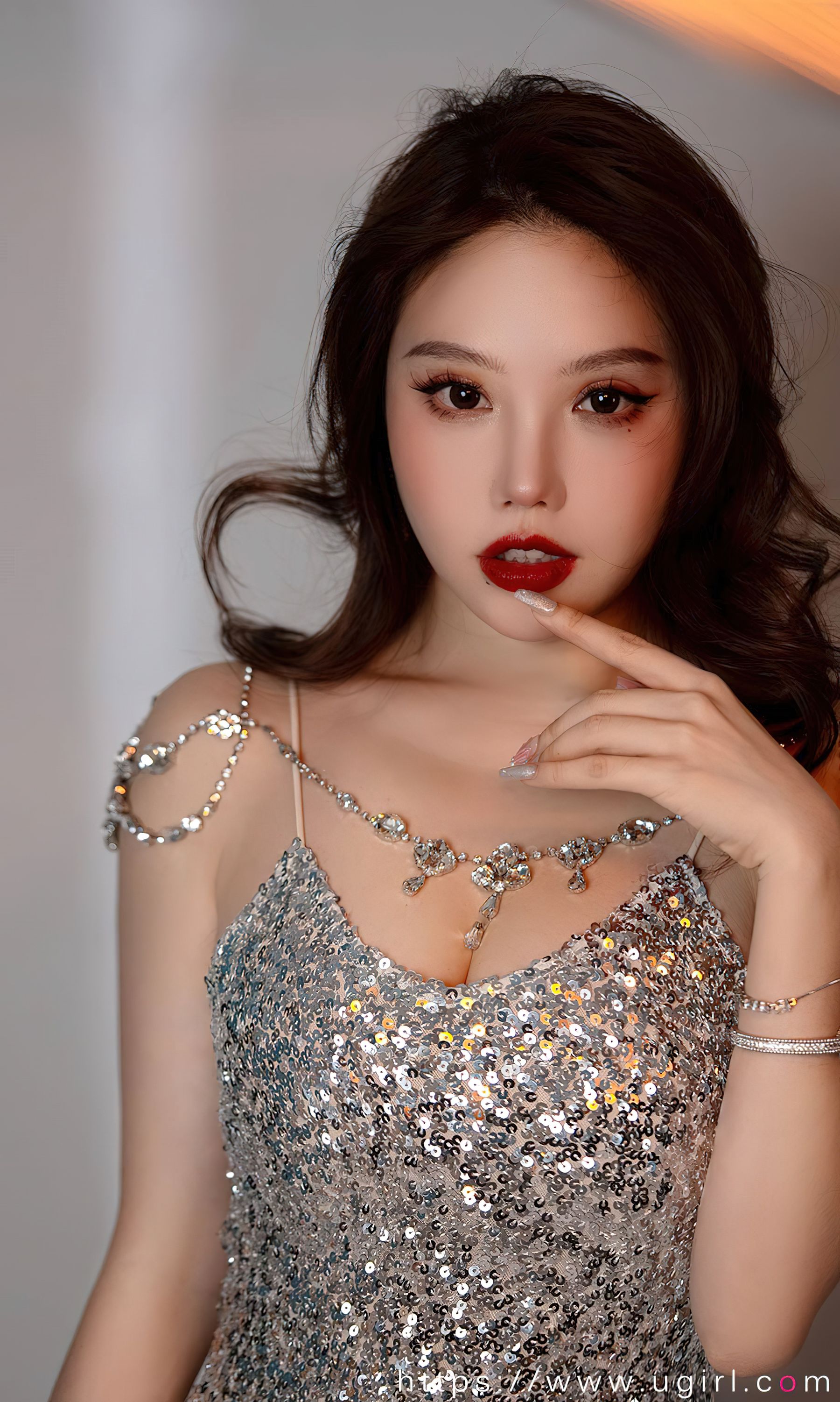[Ugirls]爱尤物 No.2765 孤独欢喜 妮小妖