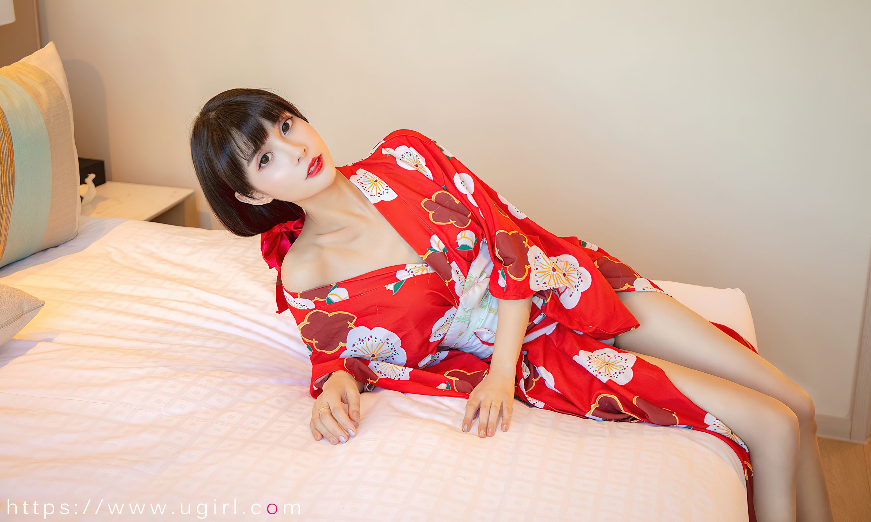 [Ugirls]爱尤物 No.2775 多情的猫咪 猫猫