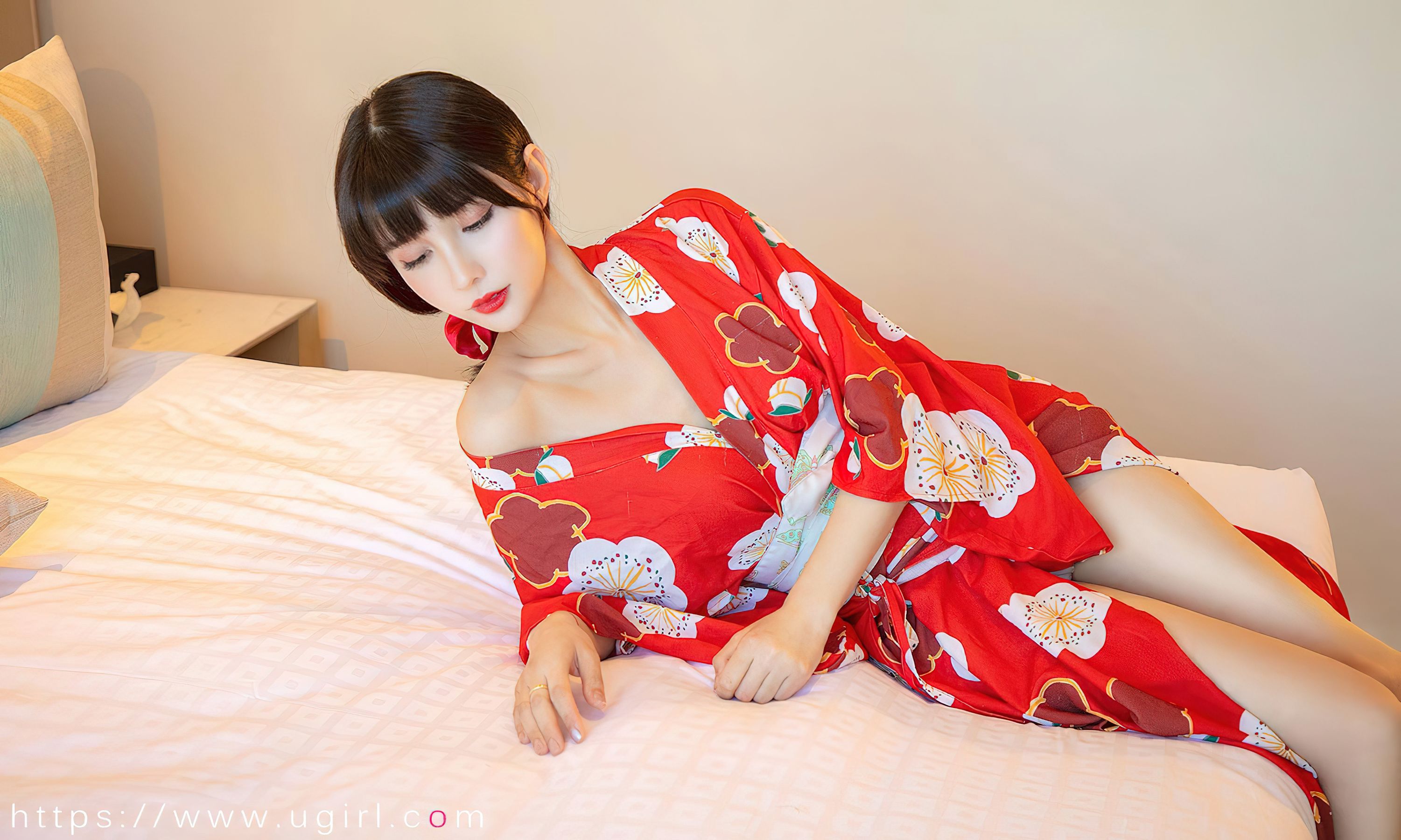 [Ugirls]爱尤物 No.2775 多情的猫咪 猫猫
