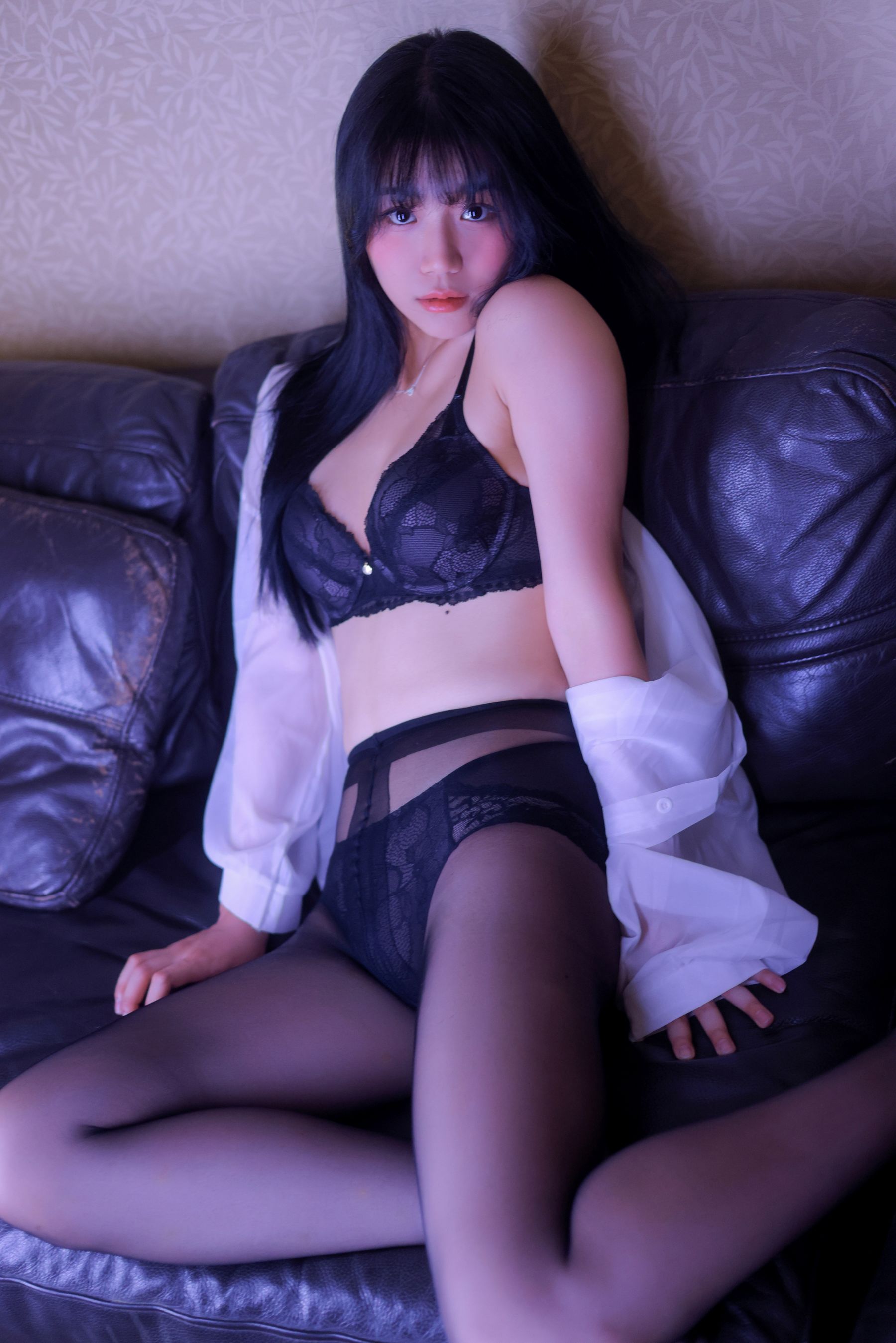 [Yo-U] Yui - Vol.3 Blackroom