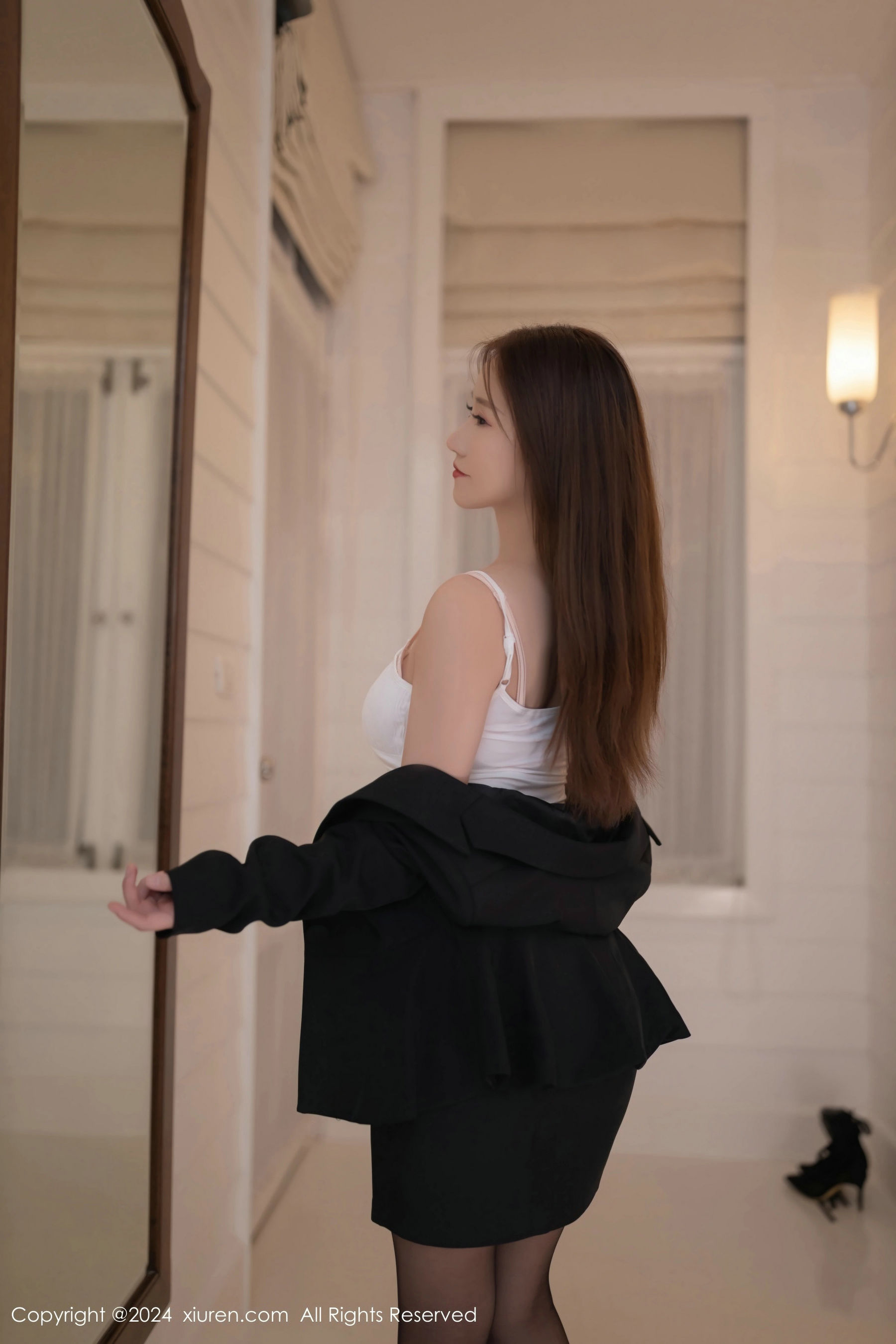 [秀人XiuRen] 2024.02.28 No.8151 杏子Yada