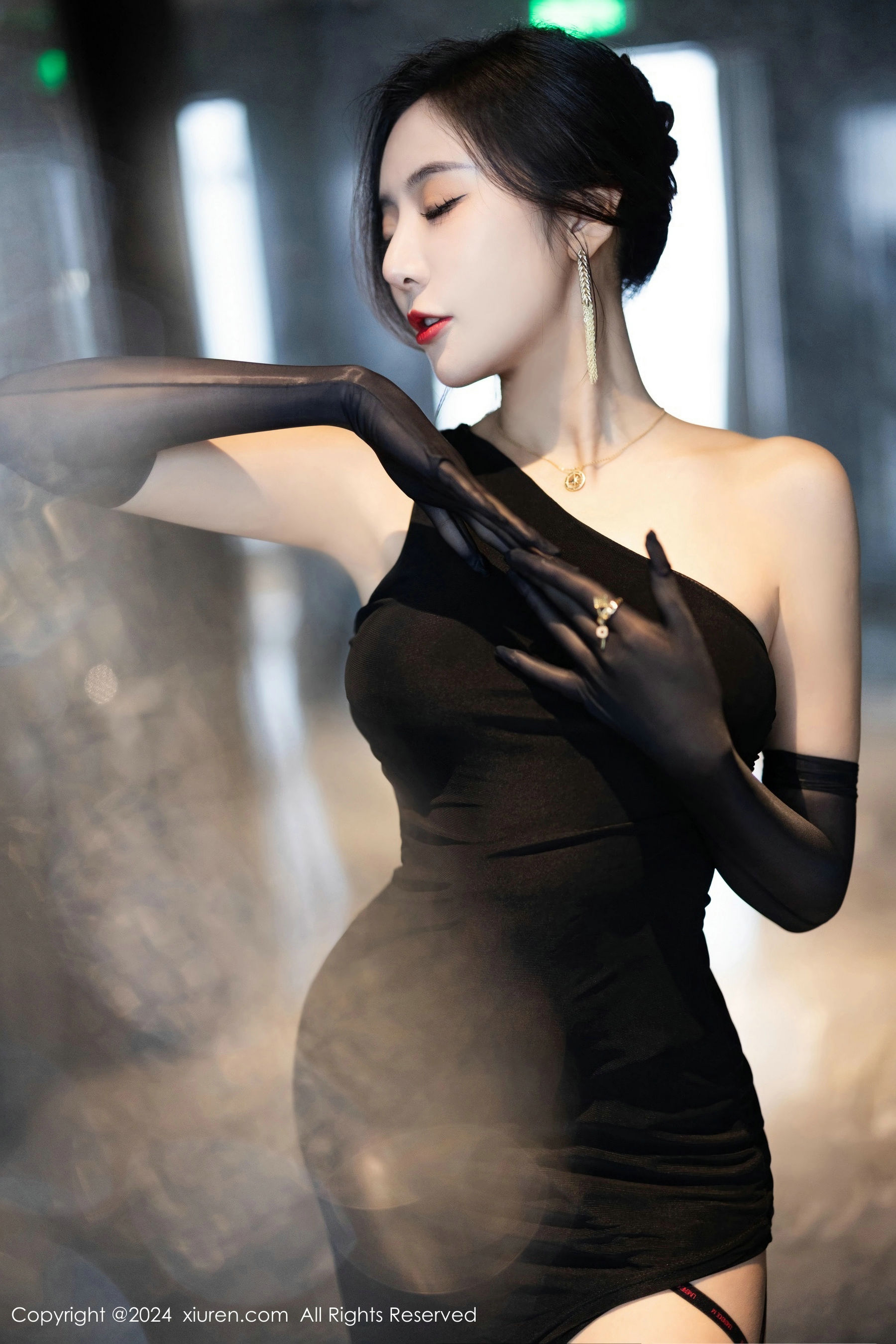 [秀人XiuRen] 2024.03.07 No.8194 王馨瑶yanni