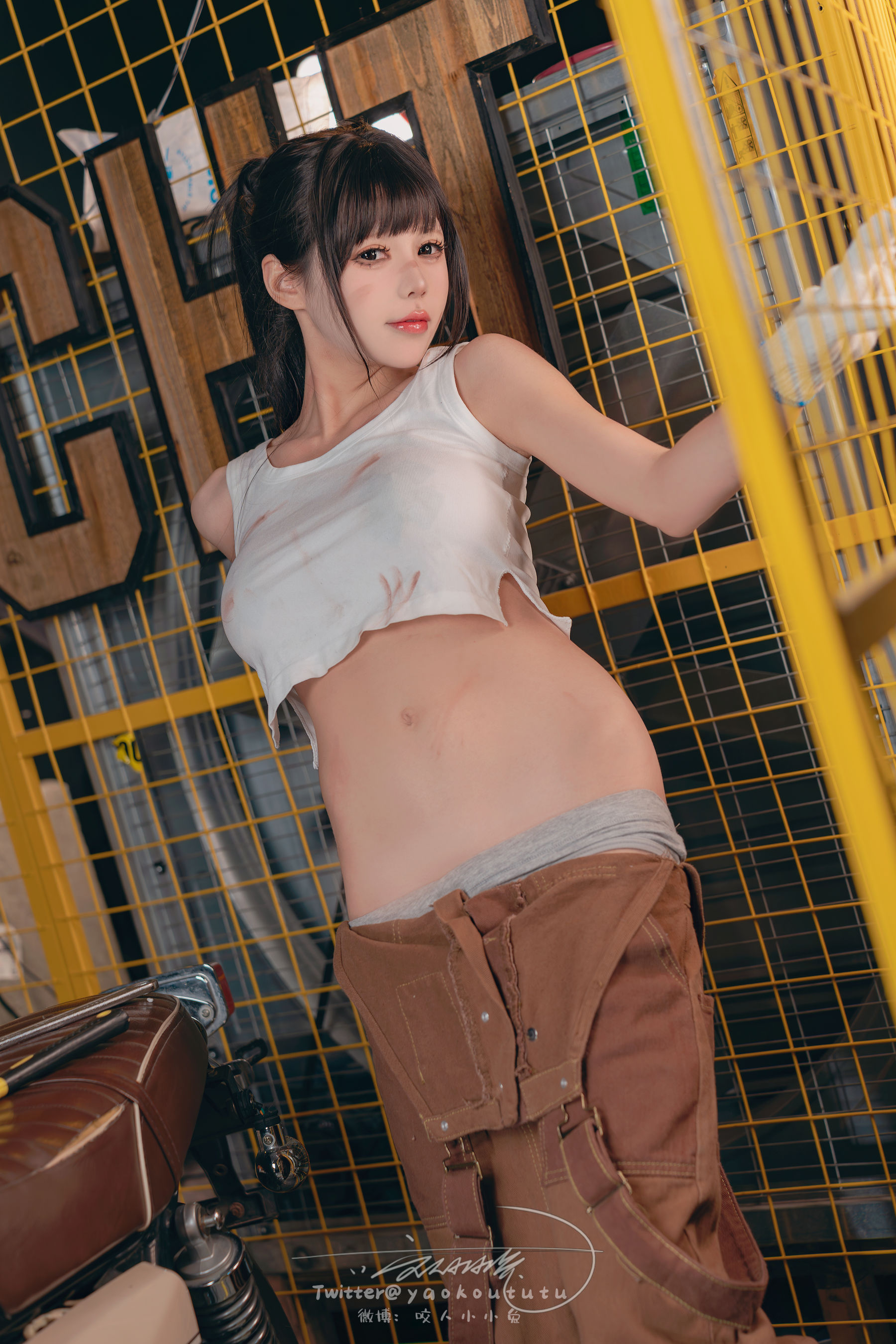 咬一口兔娘 - 机车修理工