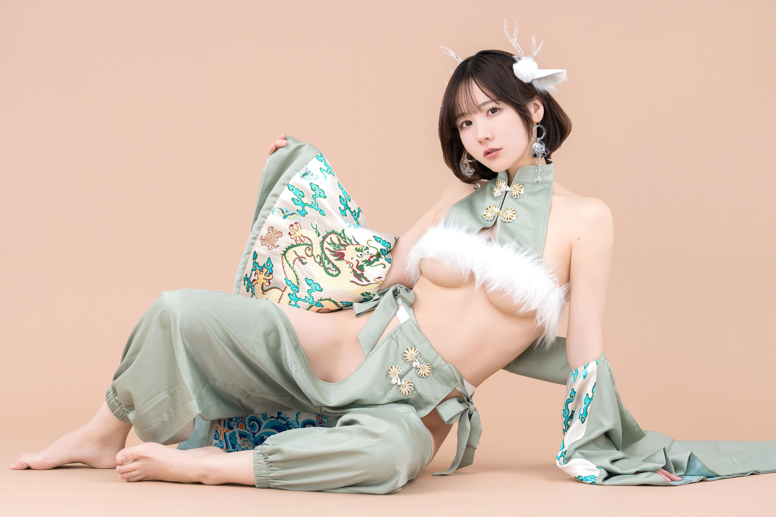 日本甜美COSER けんけん [fantia] 2024.01 写真 辰年