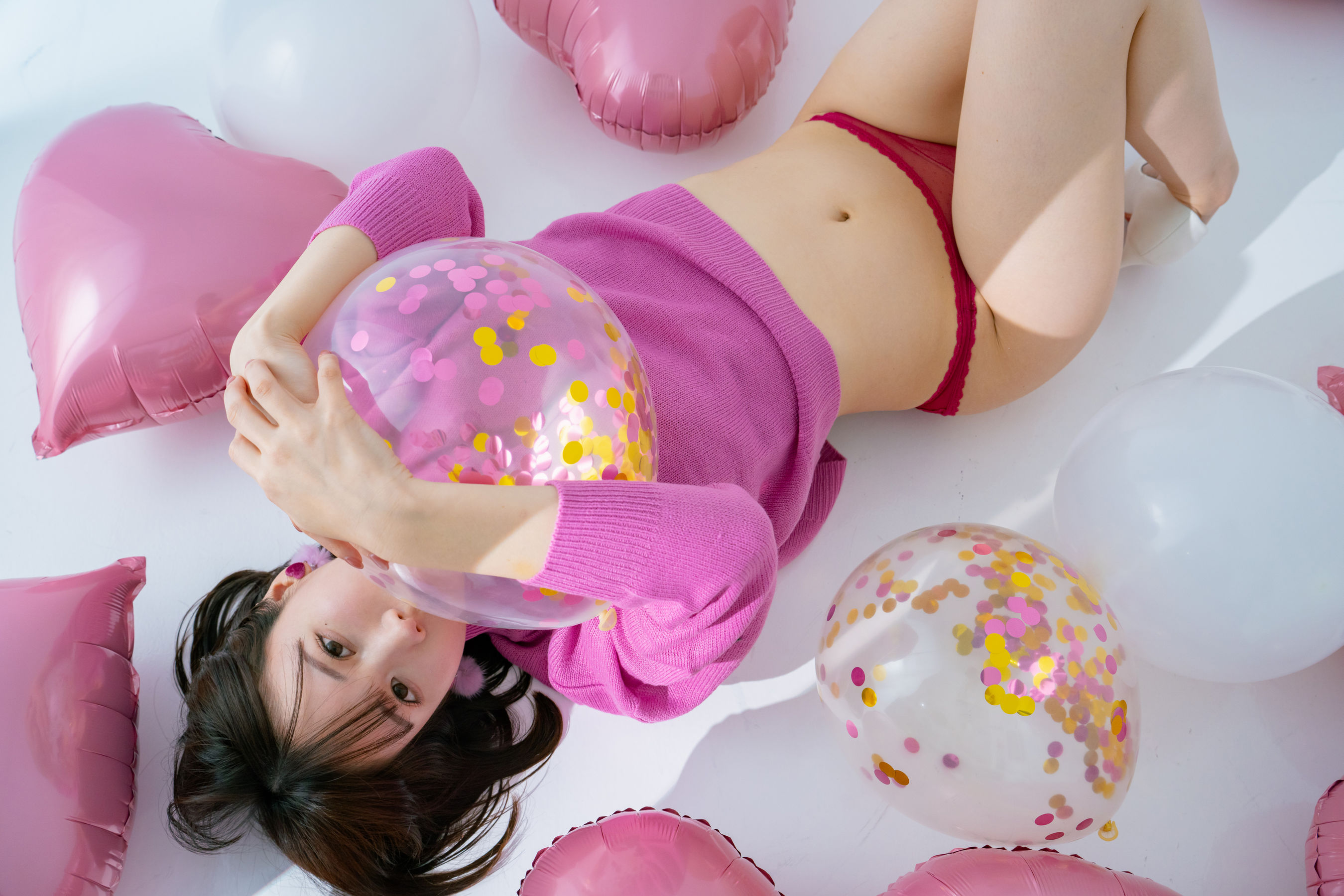 日本甜美COSER けんけん [fantia] 2024.02 写真 バレンタイン 撮影PINK