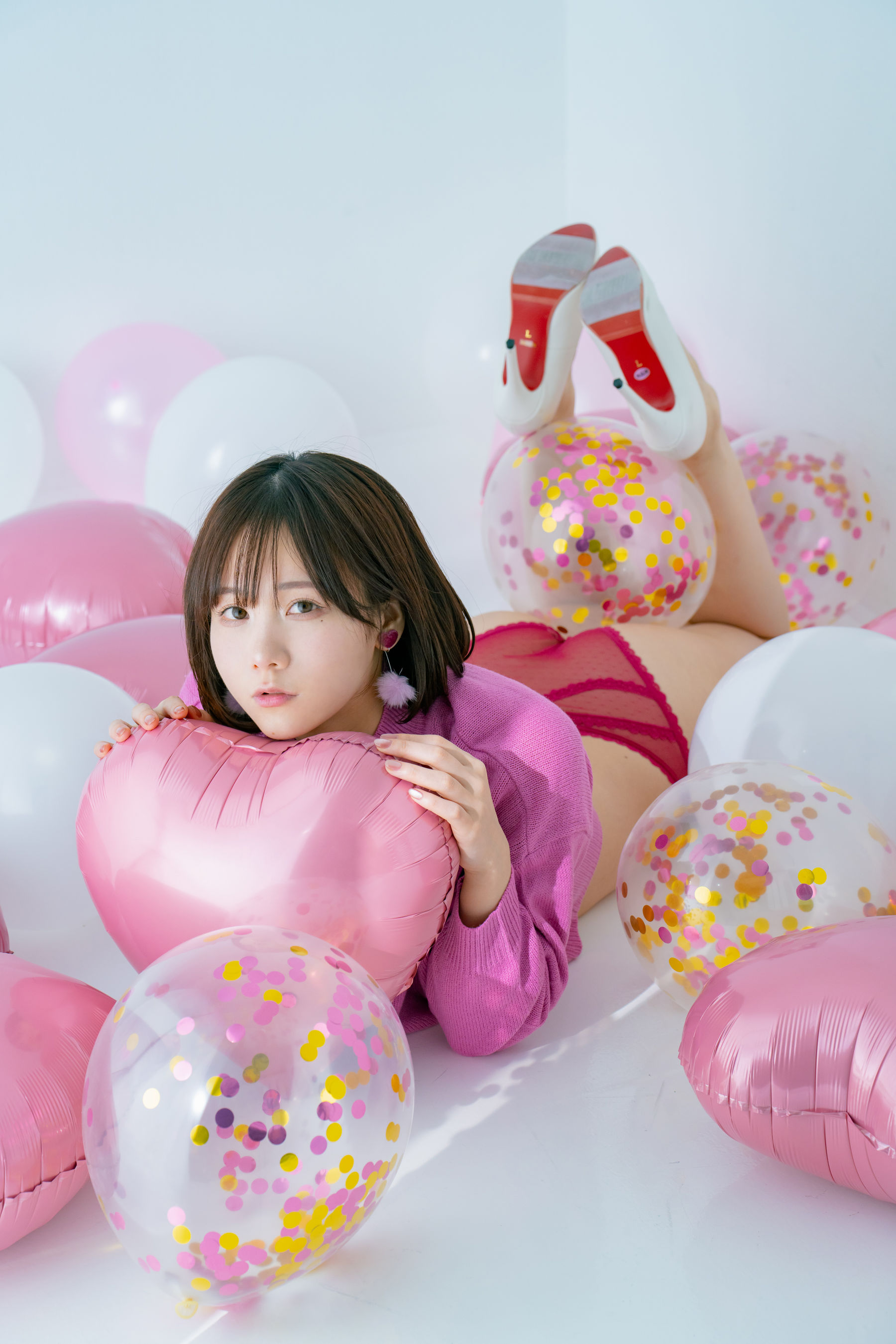 日本甜美COSER けんけん [fantia] 2024.02 写真 バレンタイン 撮影PINK