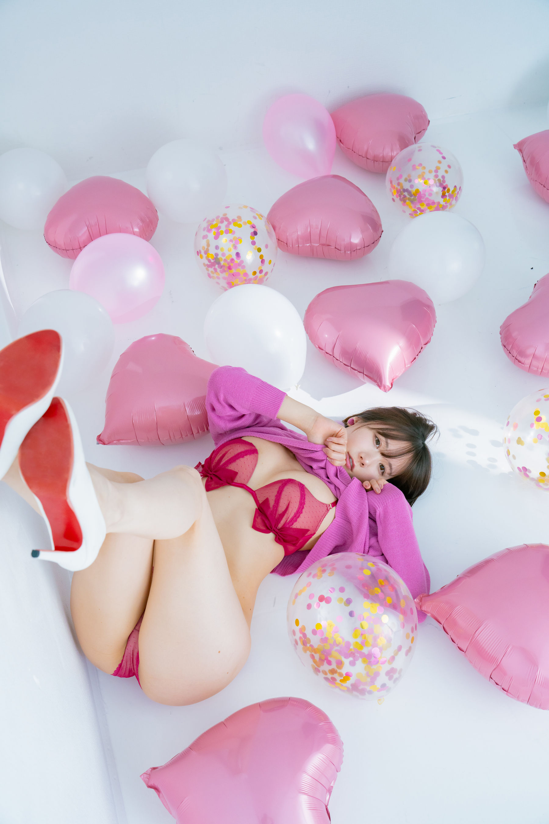 日本甜美COSER けんけん [fantia] 2024.02 写真 バレンタイン 撮影PINK