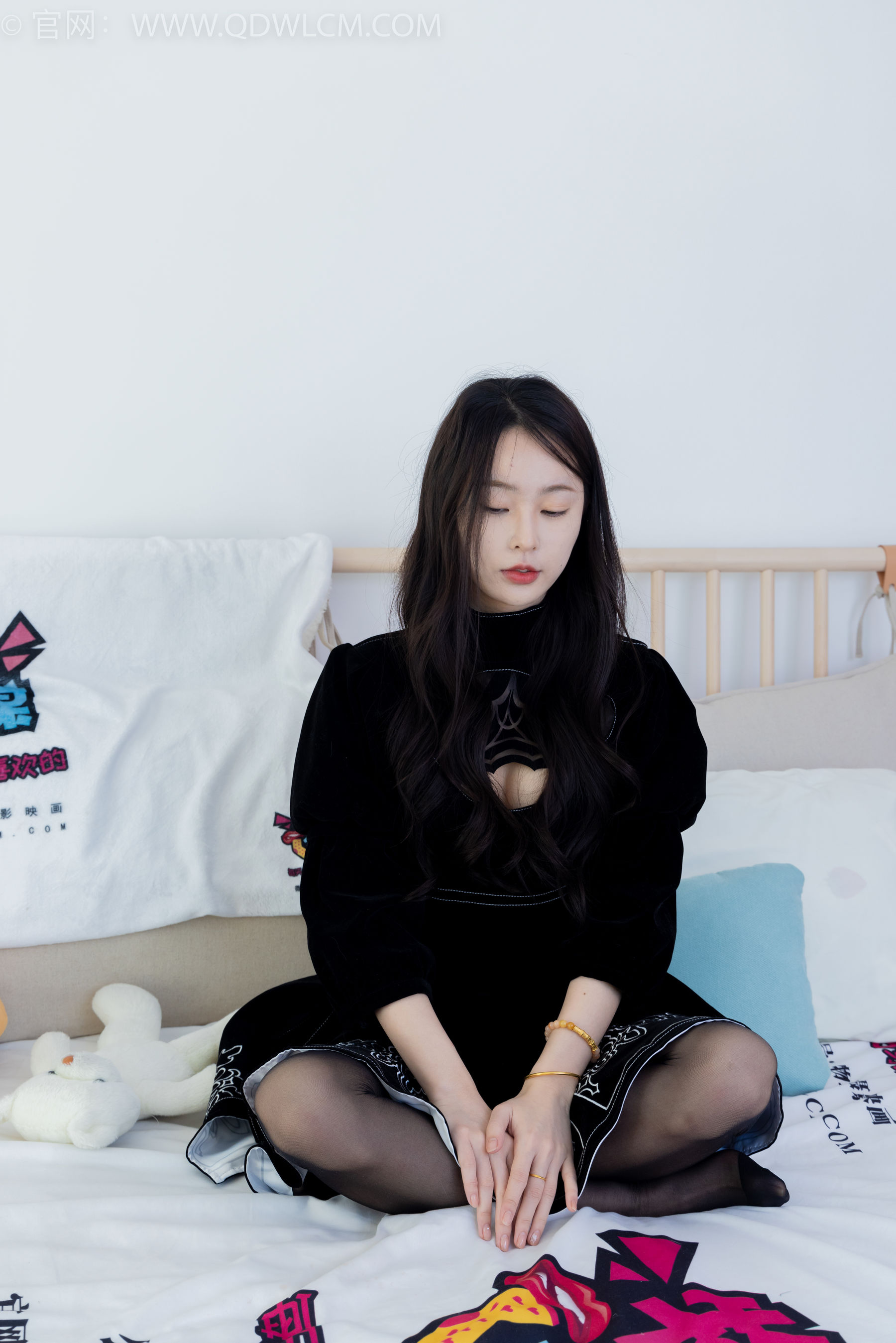 物恋传媒 No.1844 美兔 -有些答案不必等