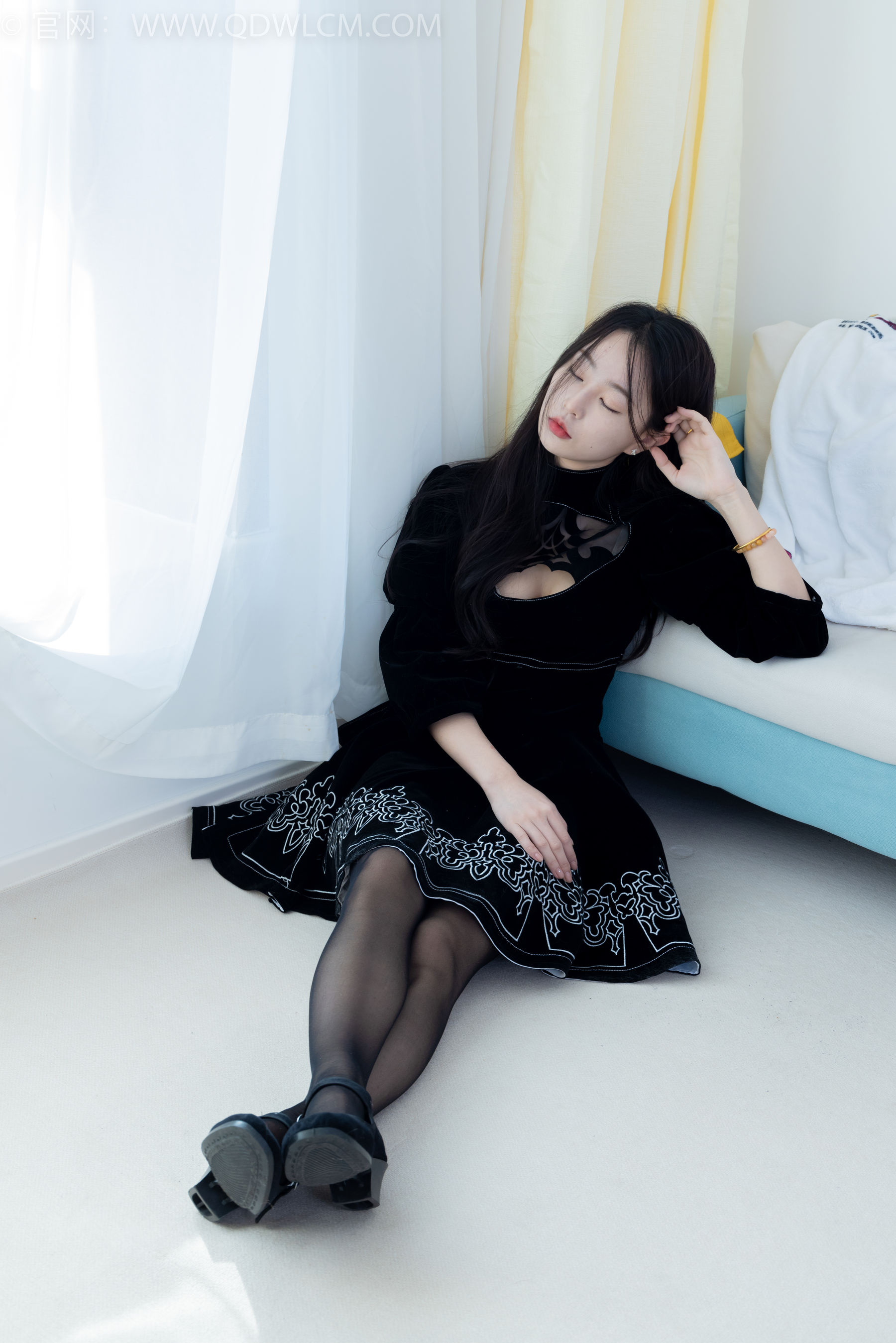 物恋传媒 No.1844 美兔 -有些答案不必等