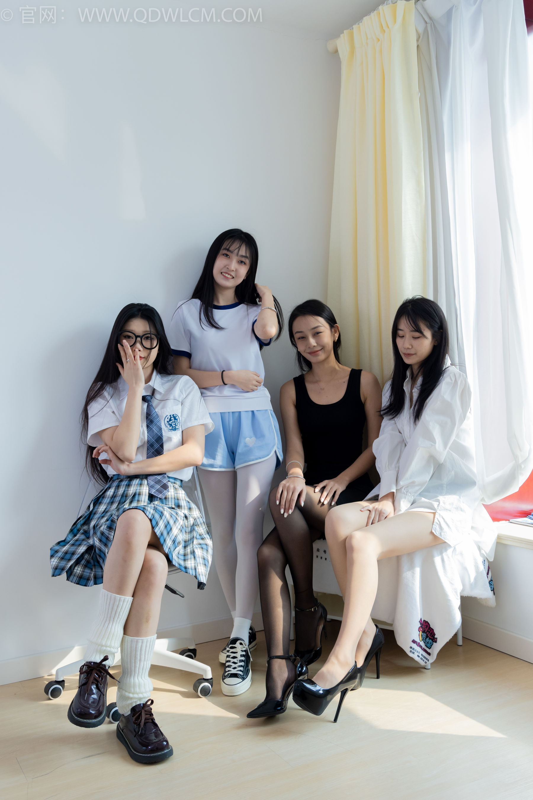 物恋传媒 No.1851 菜菜&岚岚&小竹&嘉木 -新春快乐