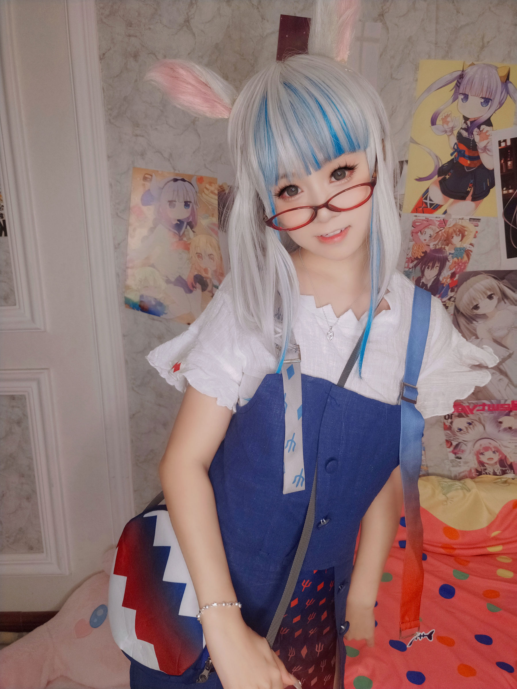 萌妹子Coser 摇摇乐 yoyo fantia GawrGura
