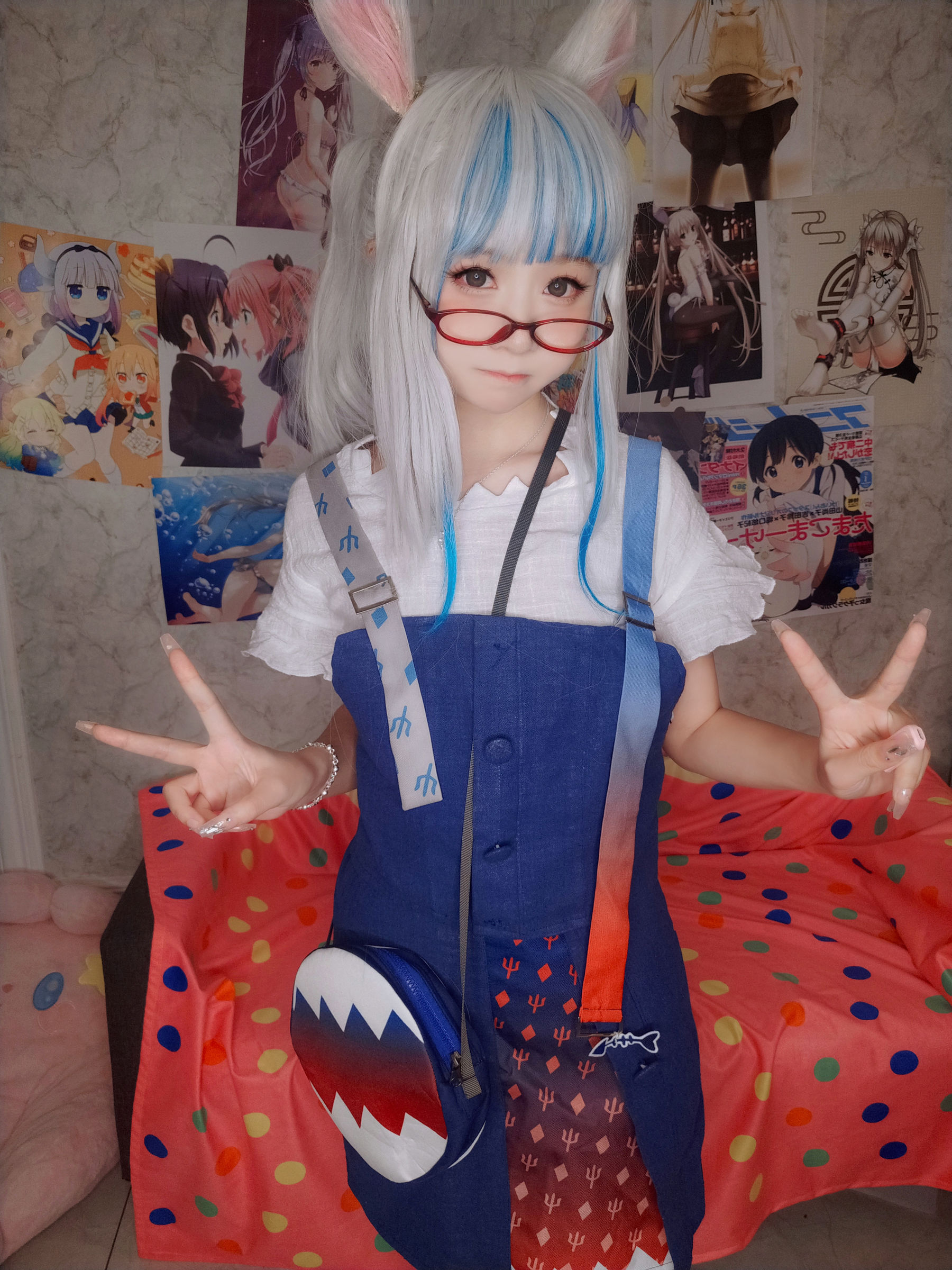 萌妹子Coser 摇摇乐 yoyo fantia GawrGura