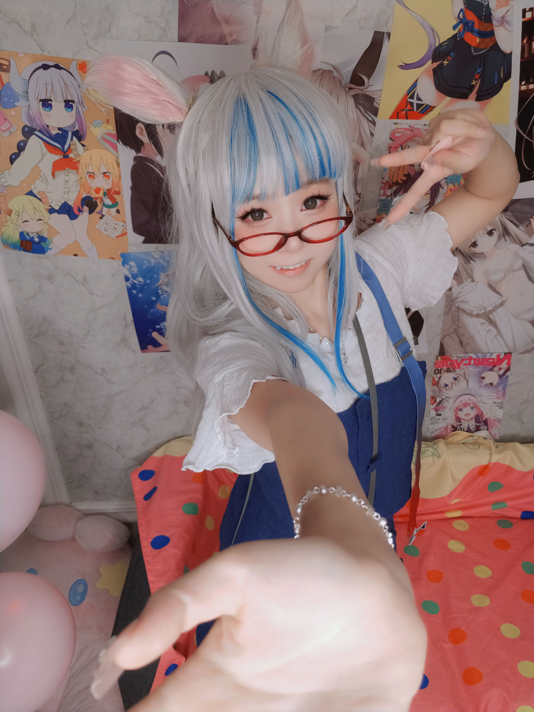 萌妹子Coser 摇摇乐 yoyo fantia GawrGura