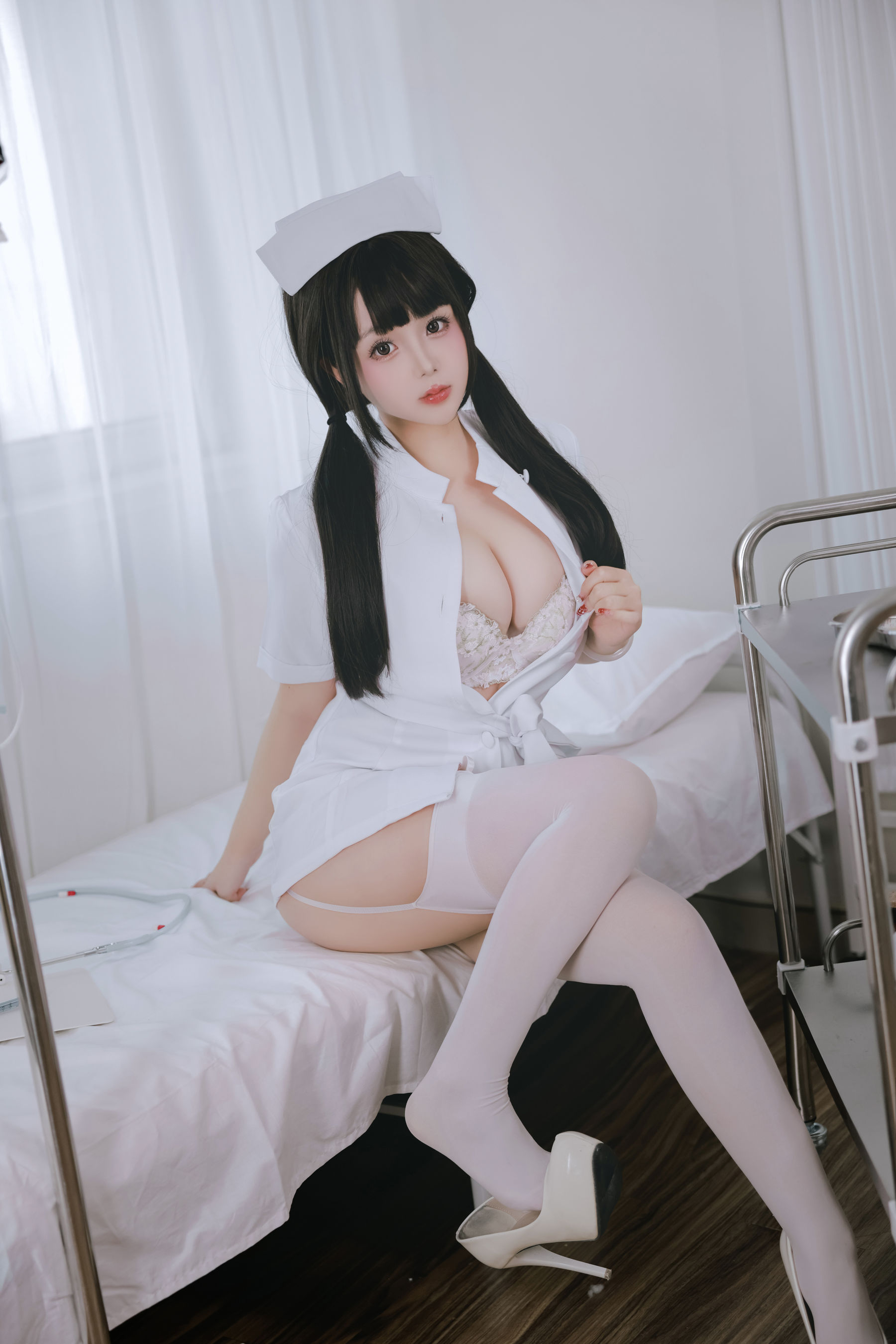 Cosplay日奈娇 - 诊所护士