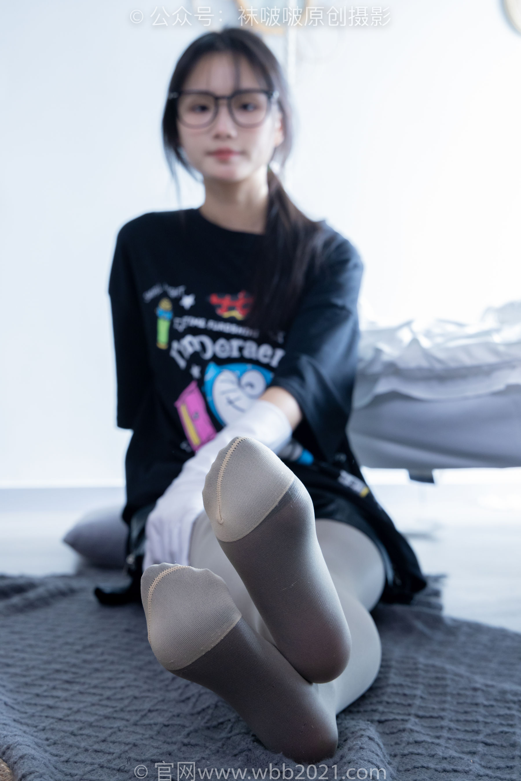 BoBoSocks袜啵啵 No.343 甜甜圈 -高跟长靴、黑丝打底、肉丝