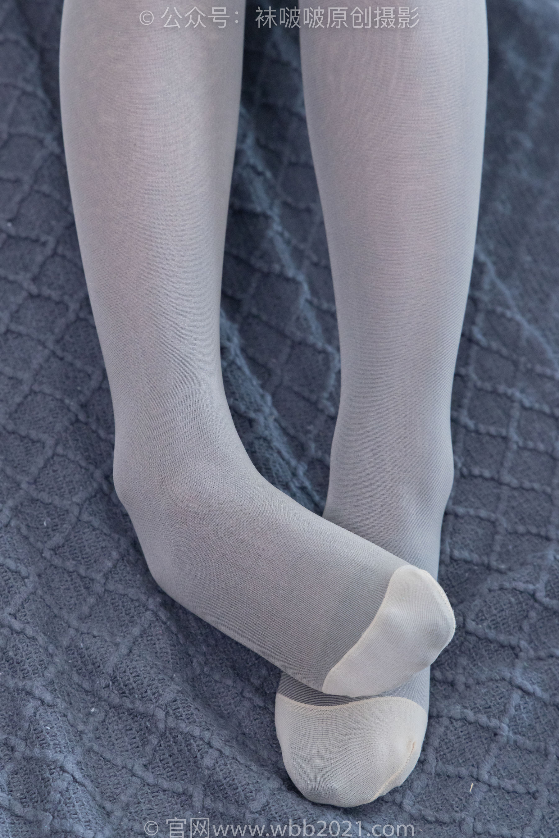BoBoSocks袜啵啵 No.343 甜甜圈 -高跟长靴、黑丝打底、肉丝