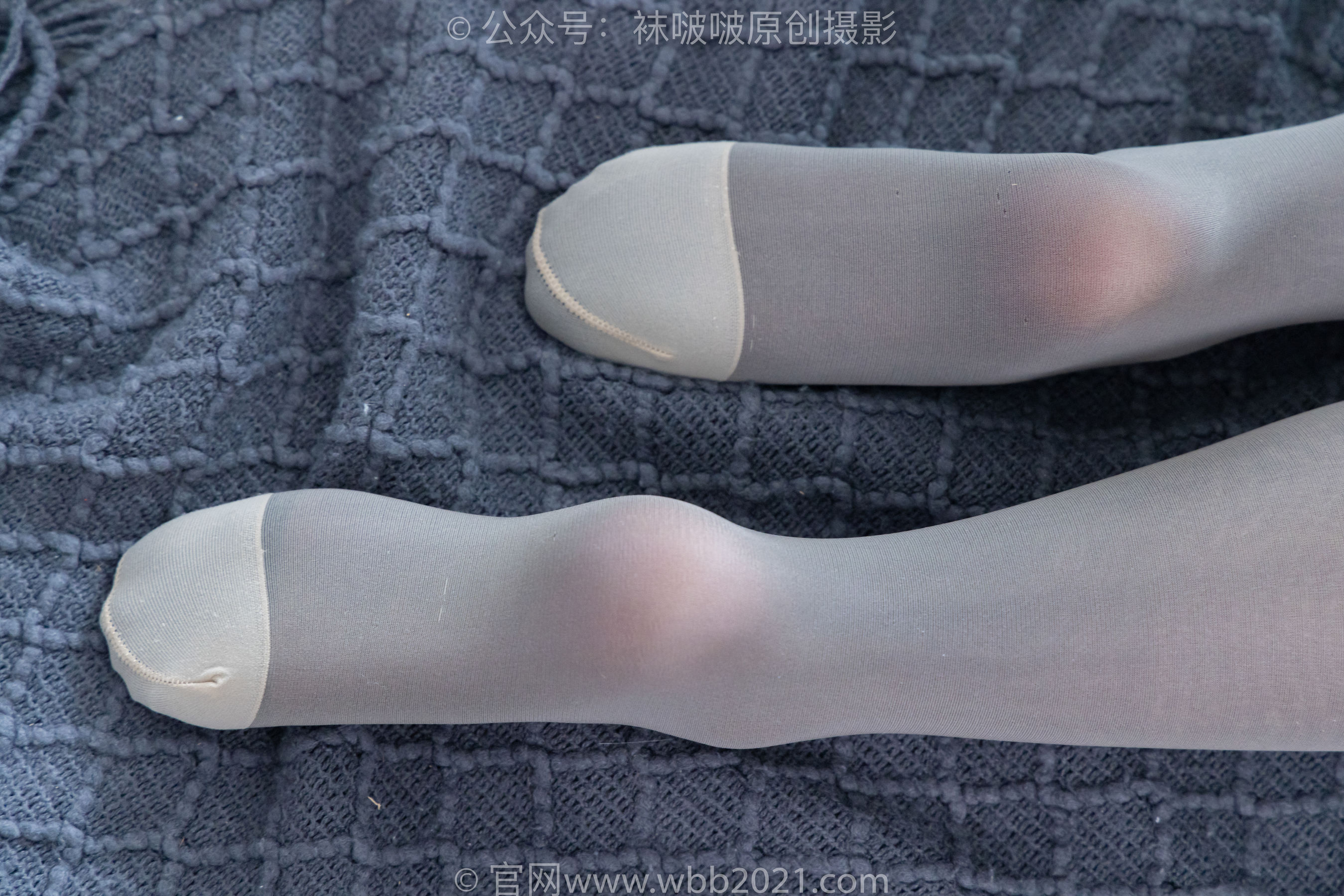 BoBoSocks袜啵啵 No.343 甜甜圈 -高跟长靴、黑丝打底、肉丝