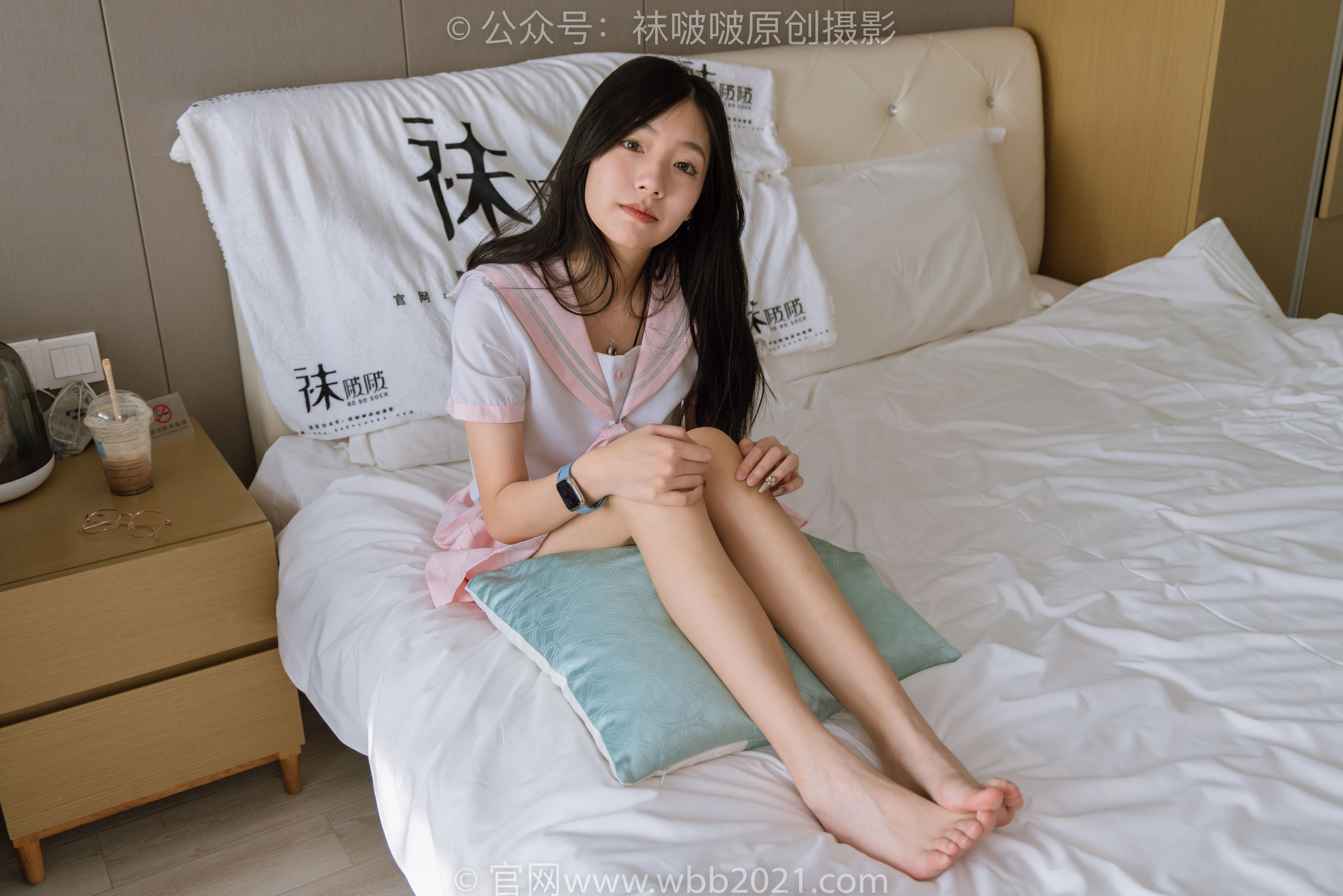 BoBoSocks袜啵啵 No.348 小甜豆 -两双高跟鞋、厚白丝大腿袜、裸足