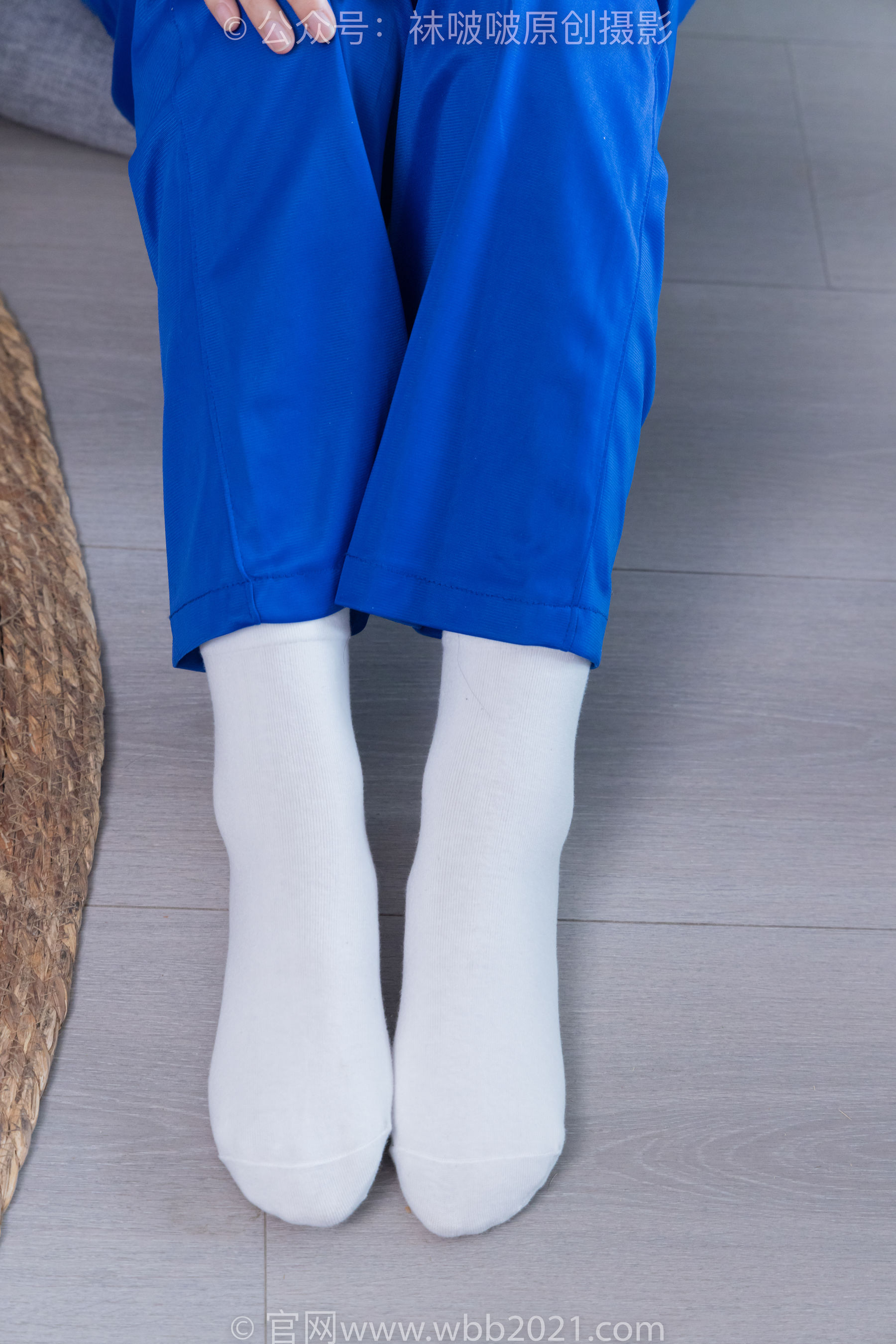 BoBoSocks袜啵啵 No.351 甜甜圈 -板鞋、白棉袜、肉丝、校服裤里丝