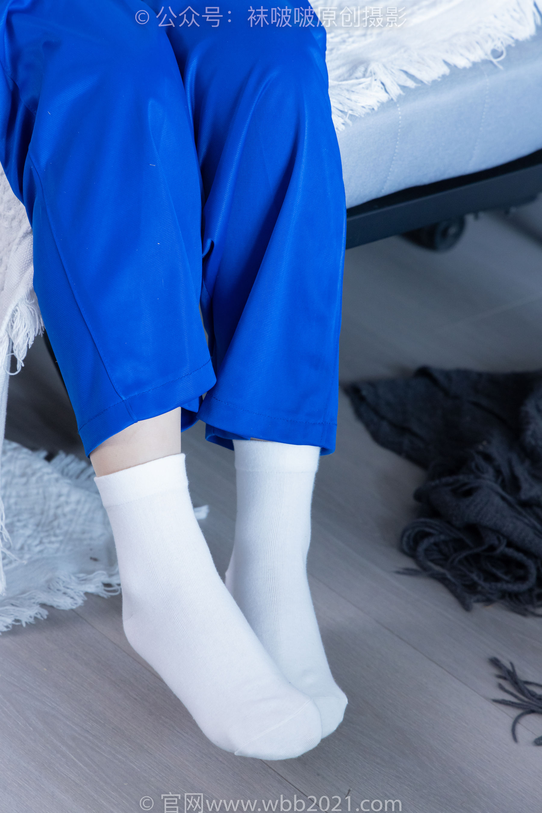 BoBoSocks袜啵啵 No.351 甜甜圈 -板鞋、白棉袜、肉丝、校服裤里丝