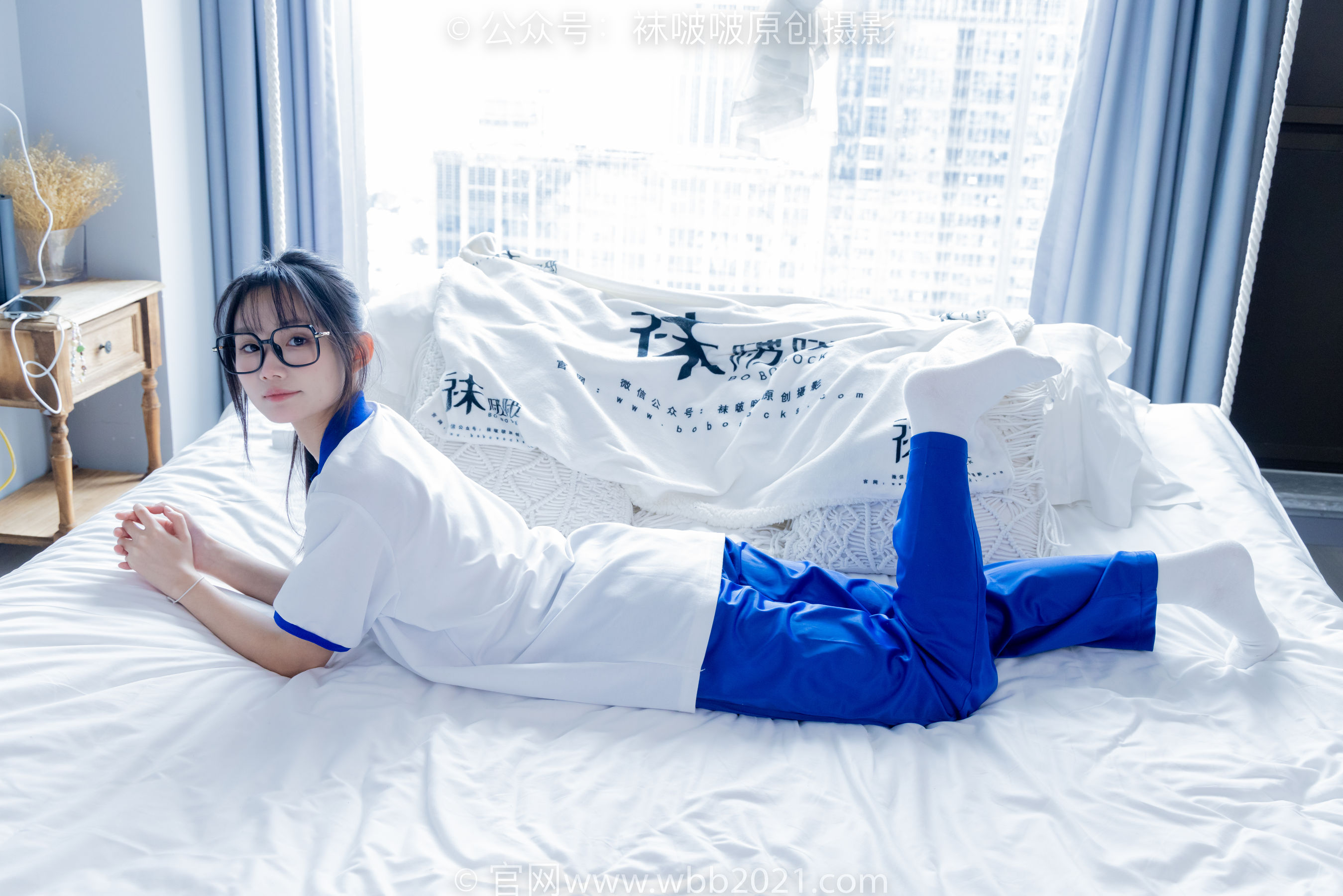 BoBoSocks袜啵啵 No.351 甜甜圈 -板鞋、白棉袜、肉丝、校服裤里丝