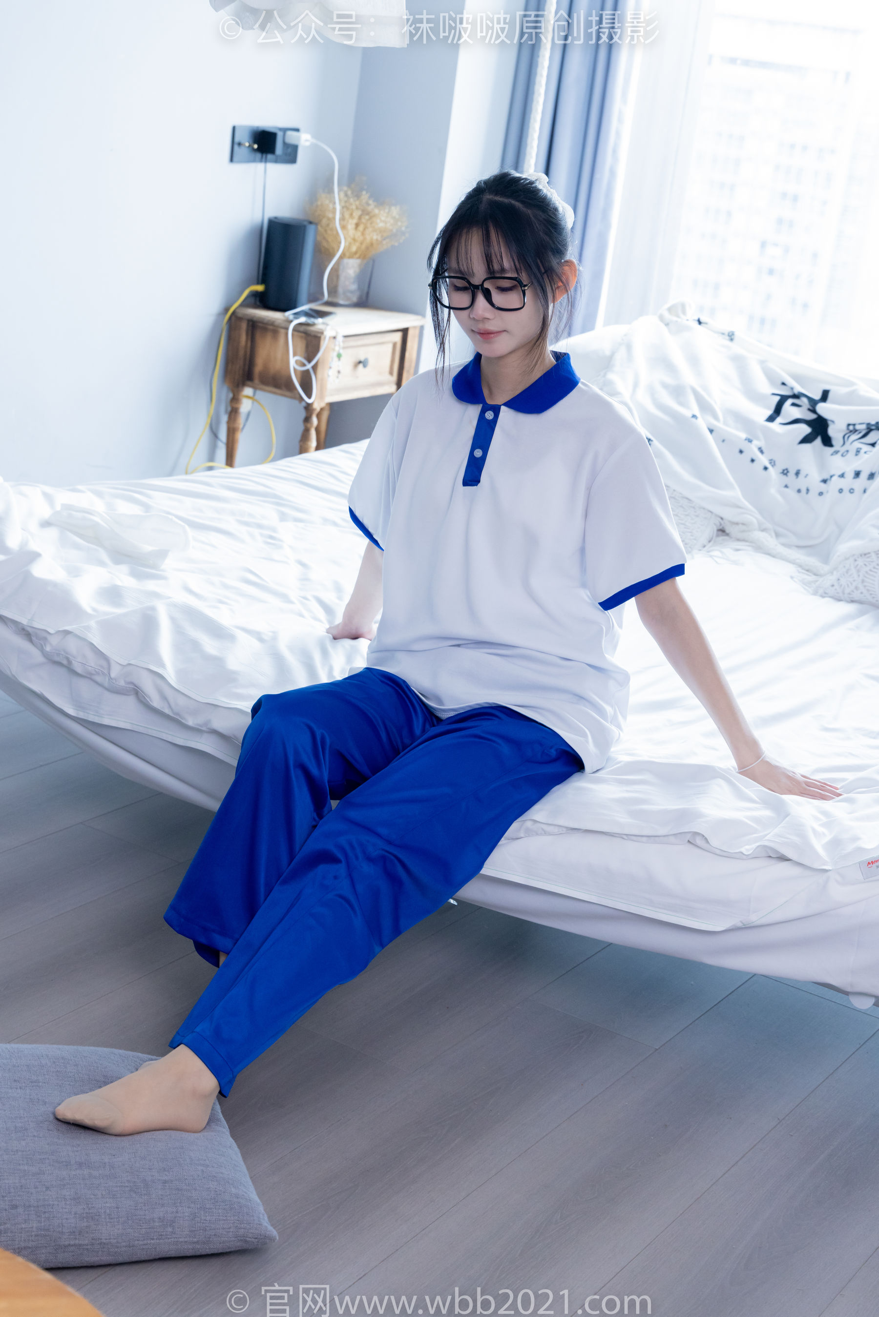 BoBoSocks袜啵啵 No.351 甜甜圈 -板鞋、白棉袜、肉丝、校服裤里丝