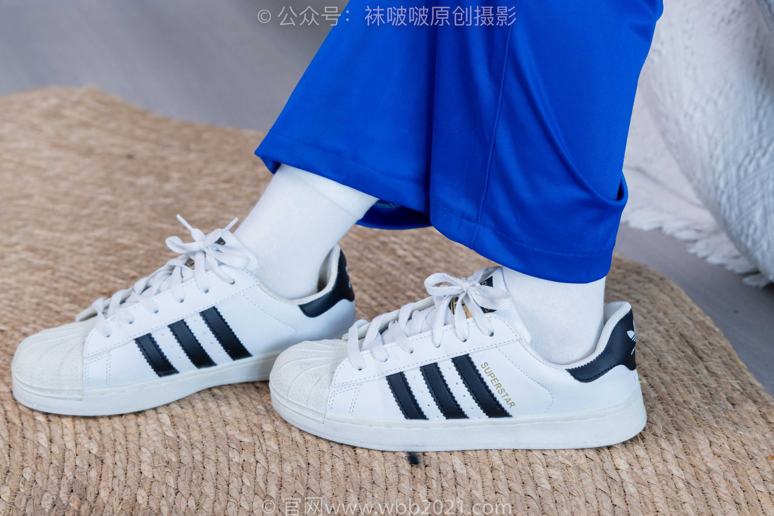 BoBoSocks袜啵啵 No.351 甜甜圈 -板鞋、白棉袜、肉丝、校服裤里丝