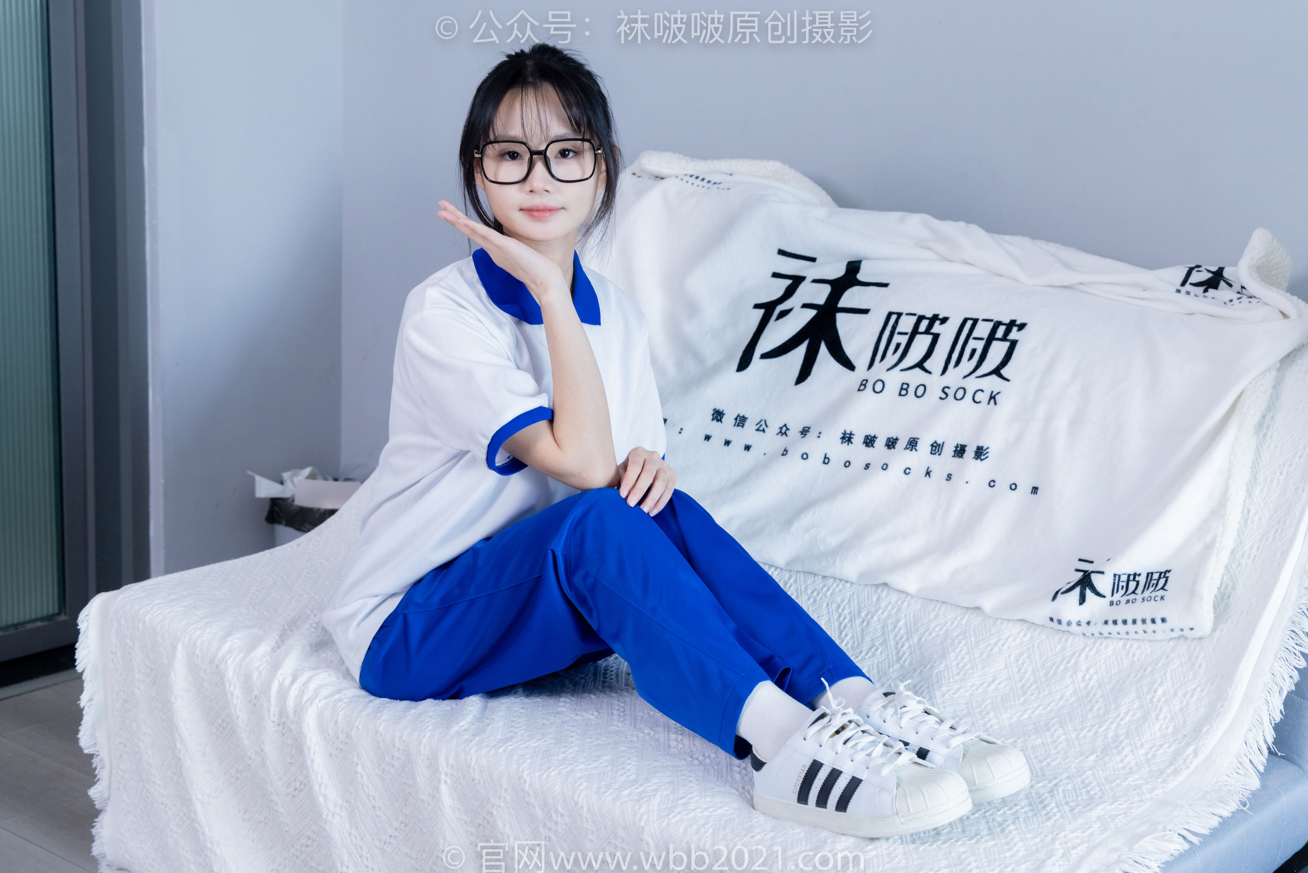 BoBoSocks袜啵啵 No.351 甜甜圈 -板鞋、白棉袜、肉丝、校服裤里丝