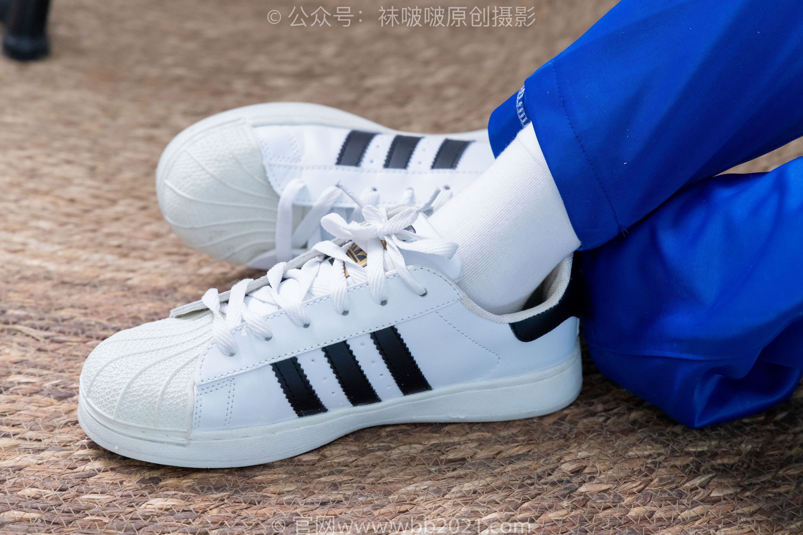 BoBoSocks袜啵啵 No.351 甜甜圈 -板鞋、白棉袜、肉丝、校服裤里丝