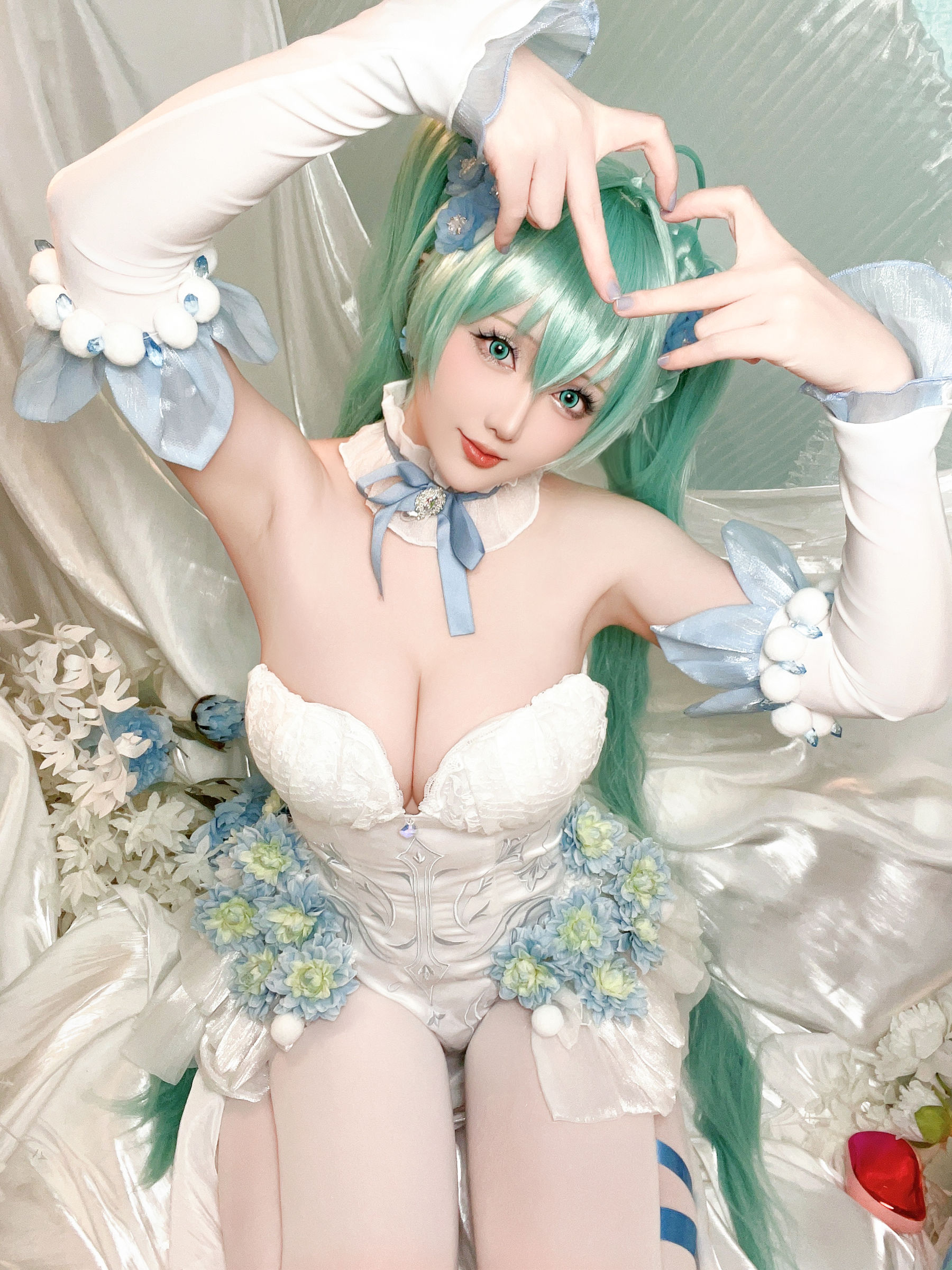 Coser小姐姐 星之迟迟 - 初音未来 粉蝶花精灵