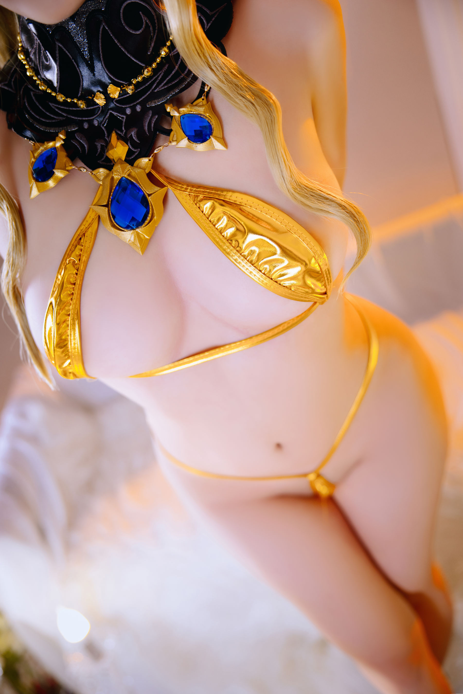 Cosplay 日奈娇 - 原神 娜维娅
