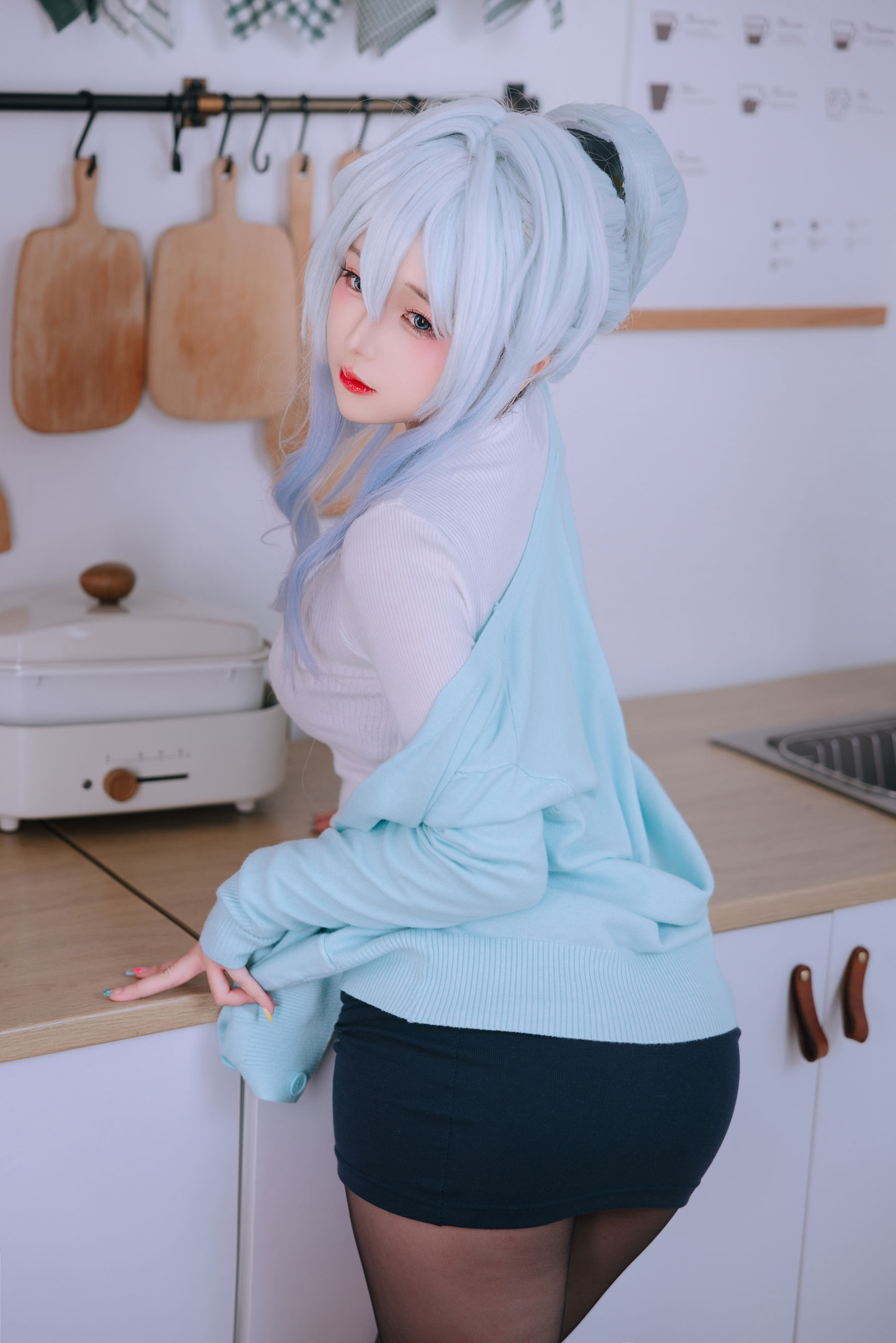 Cosplay 日奈娇 - 未亡人雪女
