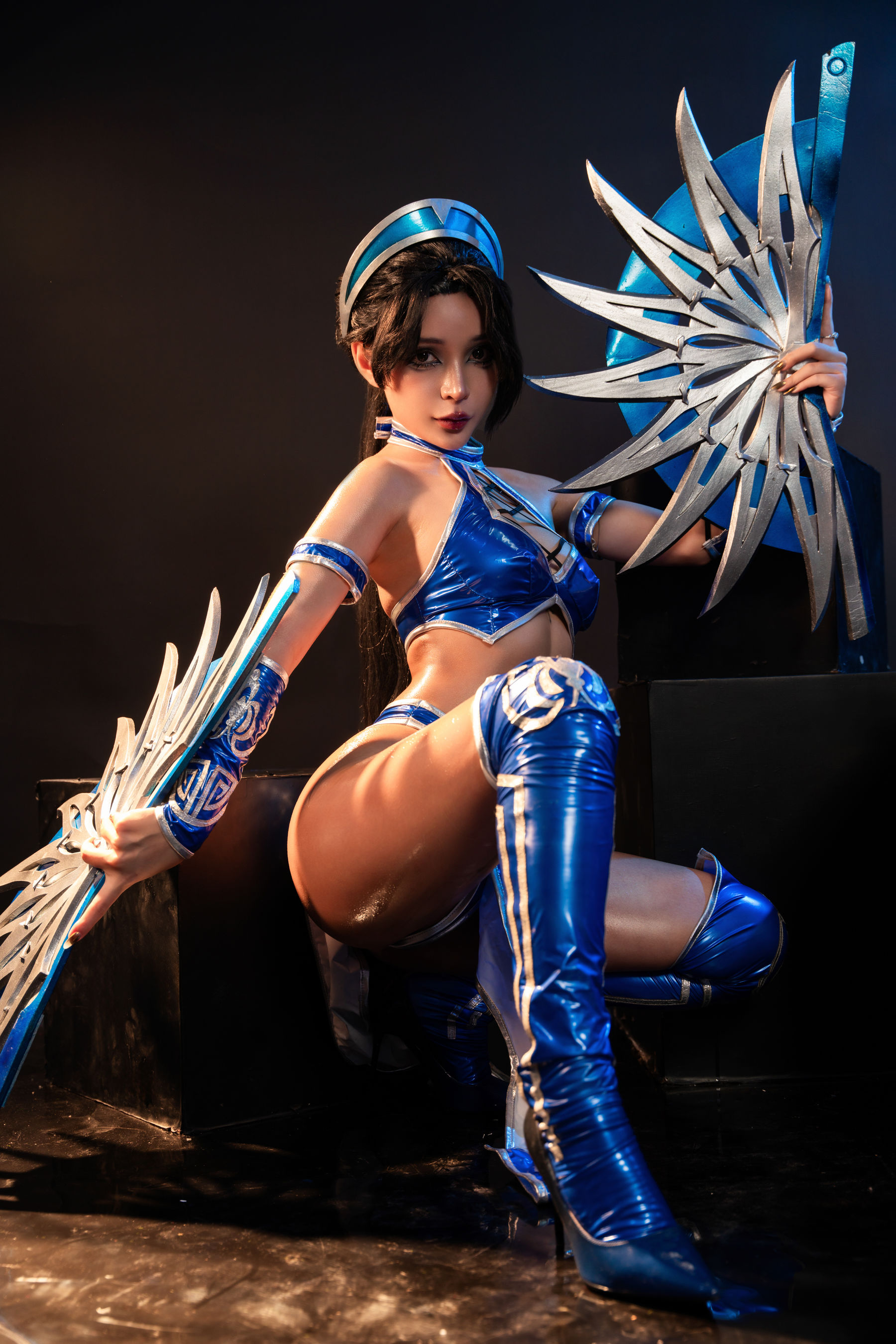 Umeko J - cosplay Kitana Mortal Kombat