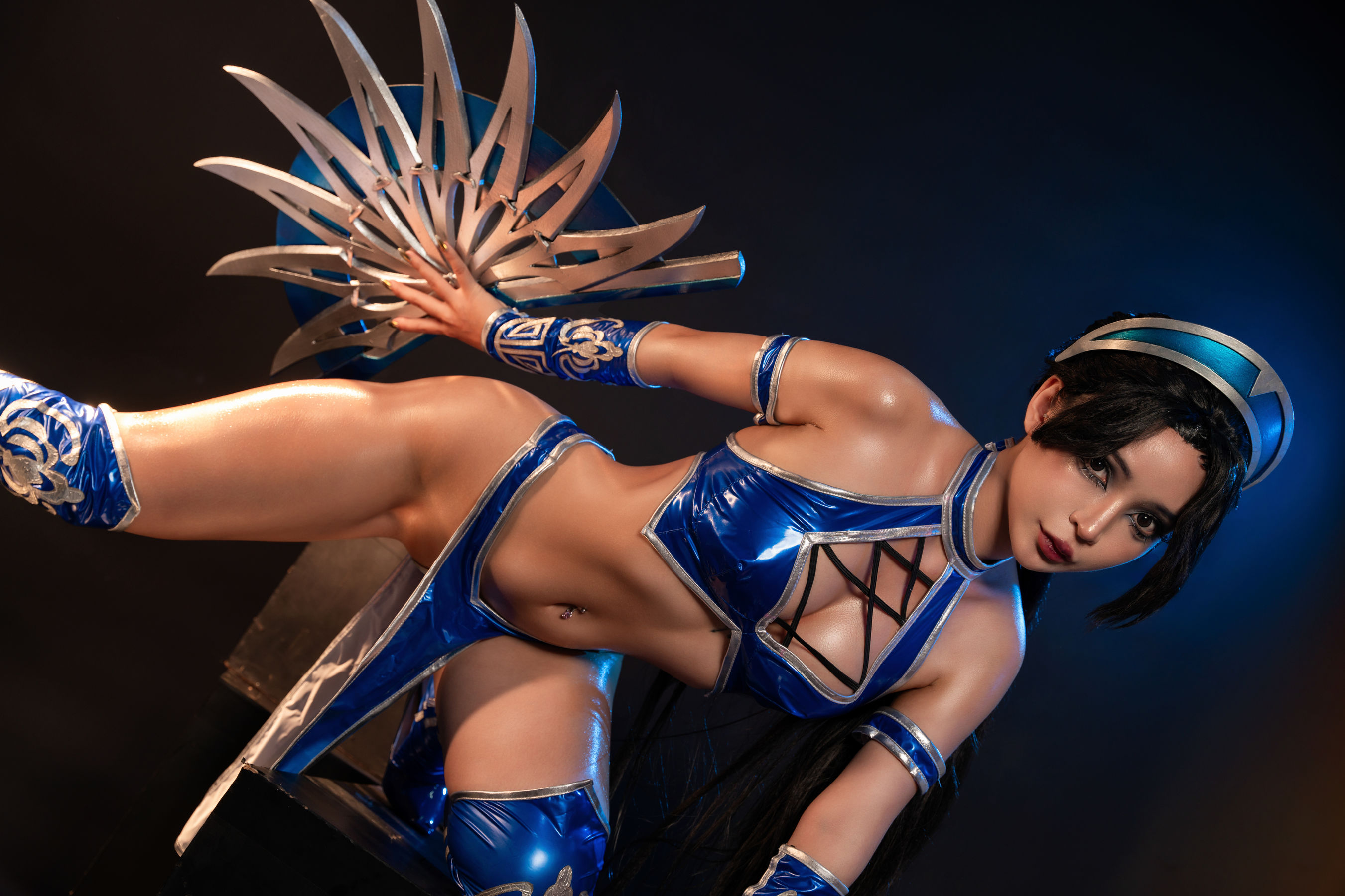 Umeko J - cosplay Kitana Mortal Kombat