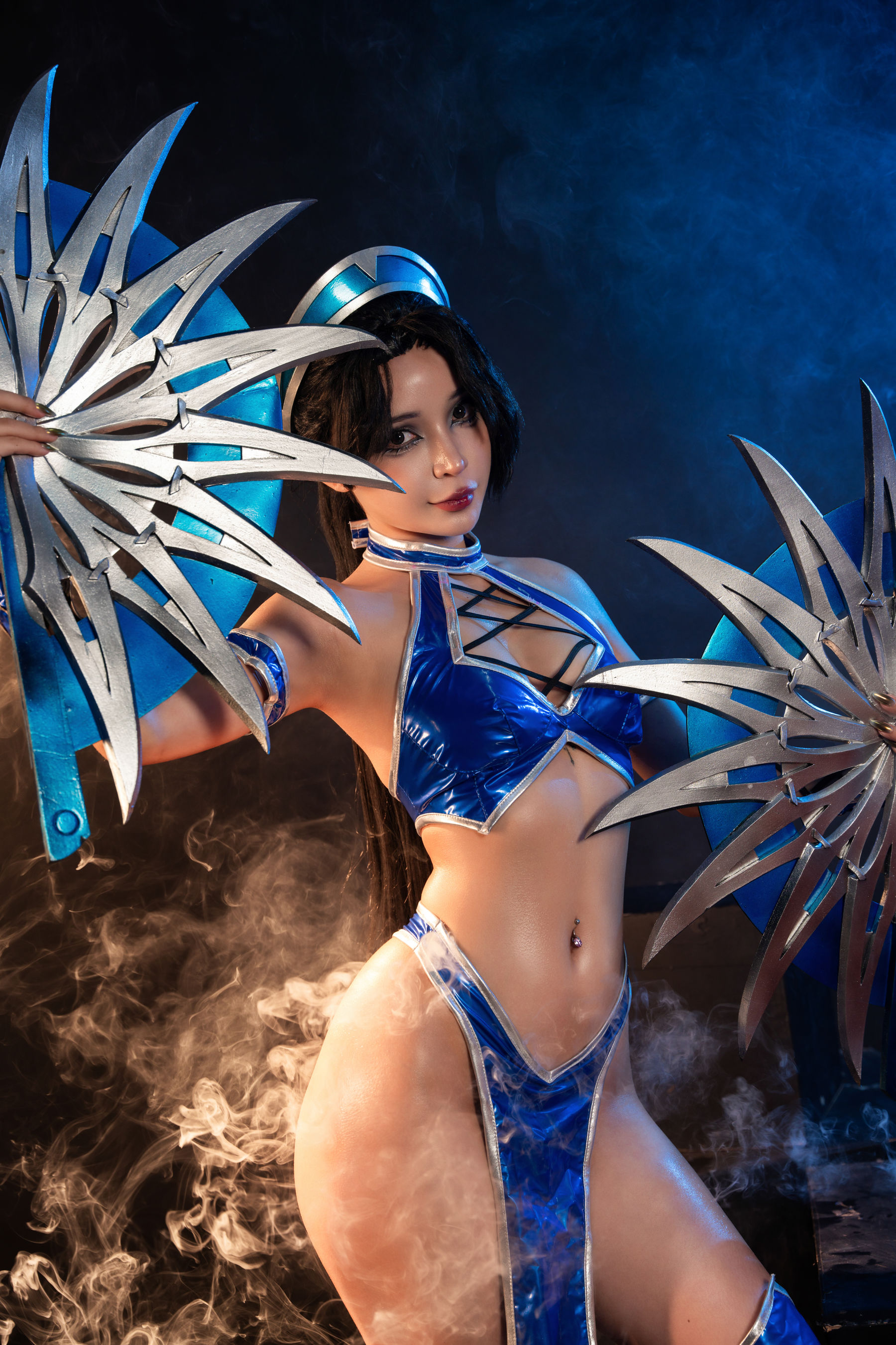 Umeko J - cosplay Kitana Mortal Kombat