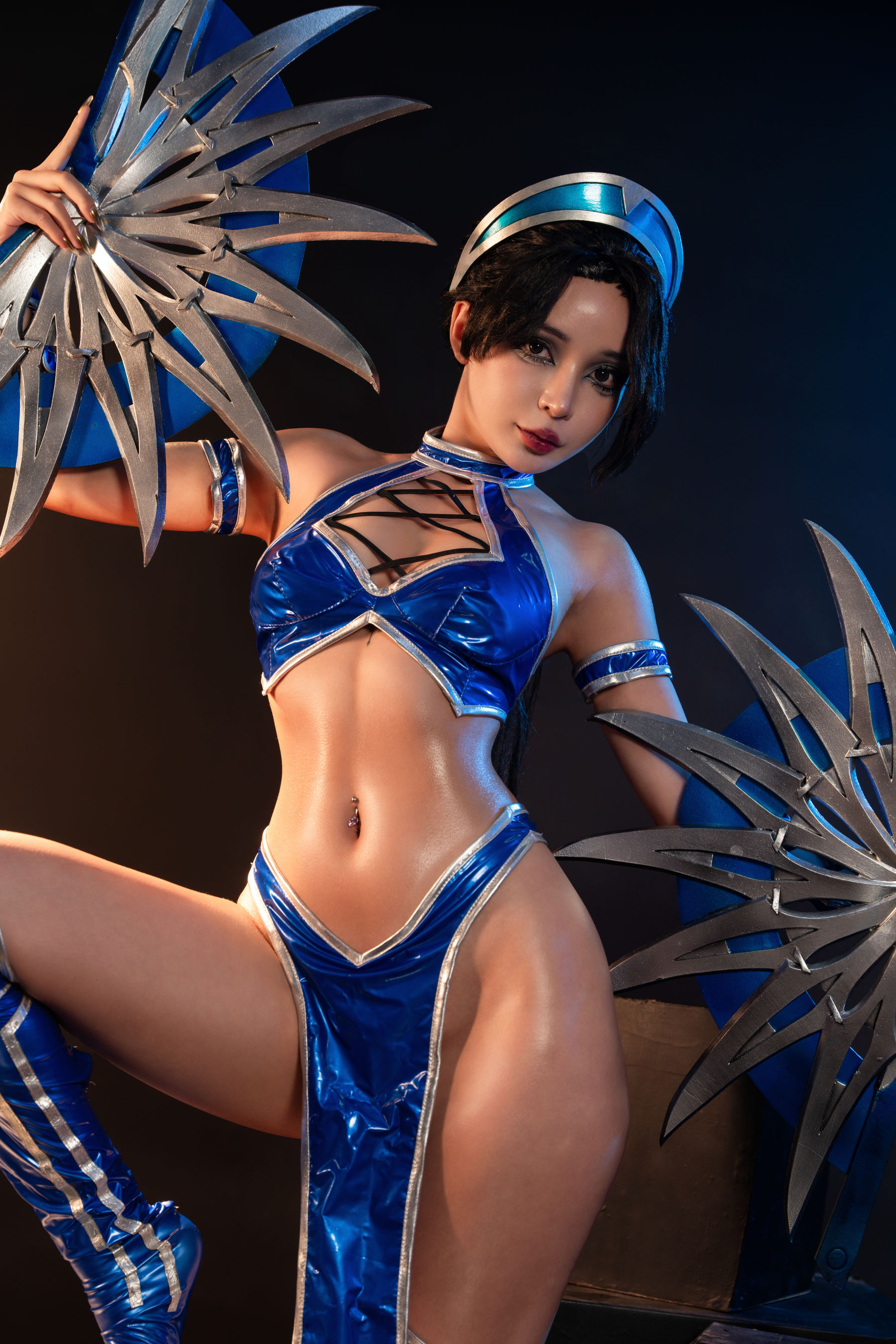 Umeko J - cosplay Kitana Mortal Kombat